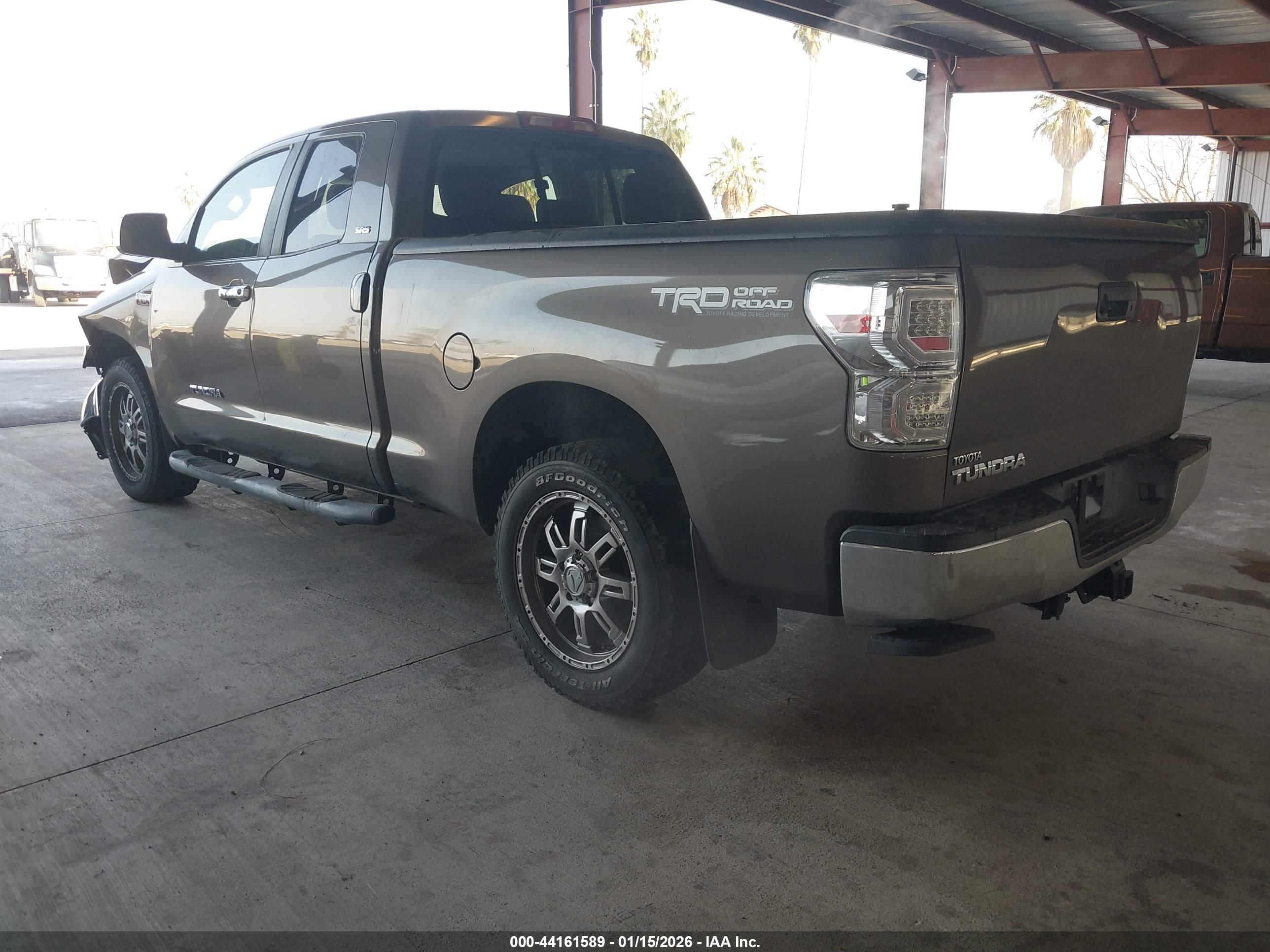 TOYOTA TUNDRA image 3