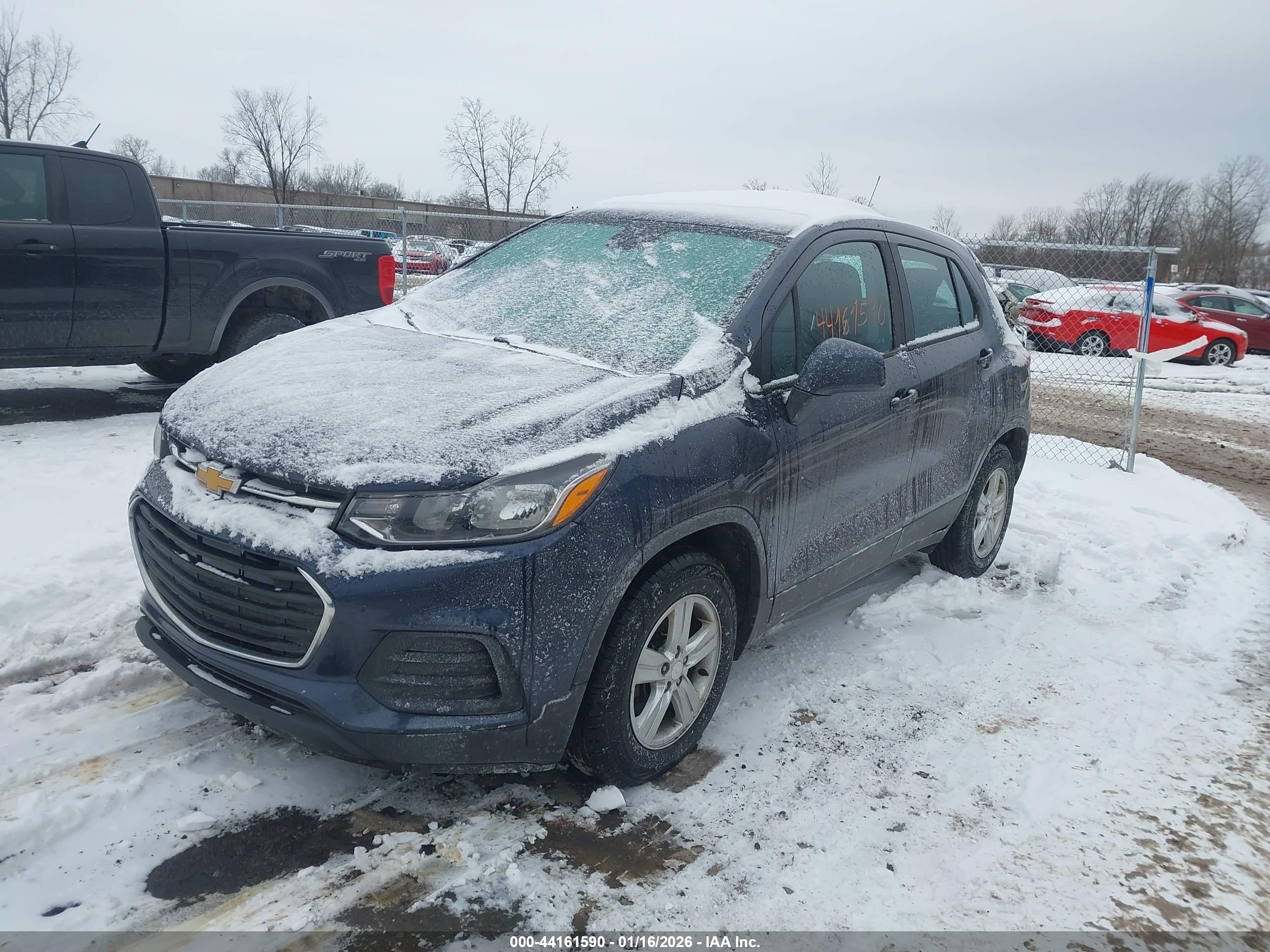 CHEVROLET TRAX image 2