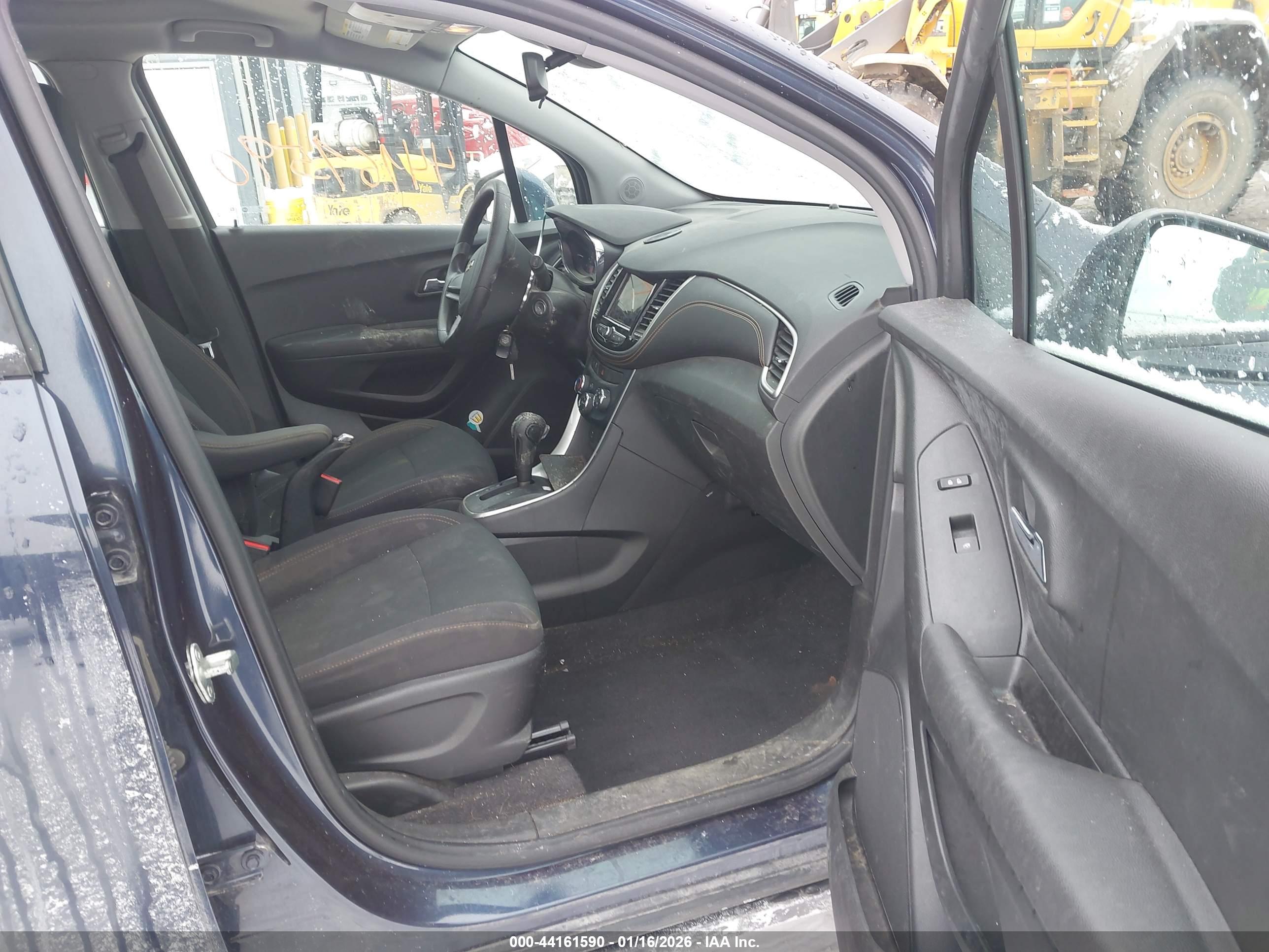 CHEVROLET TRAX image 5
