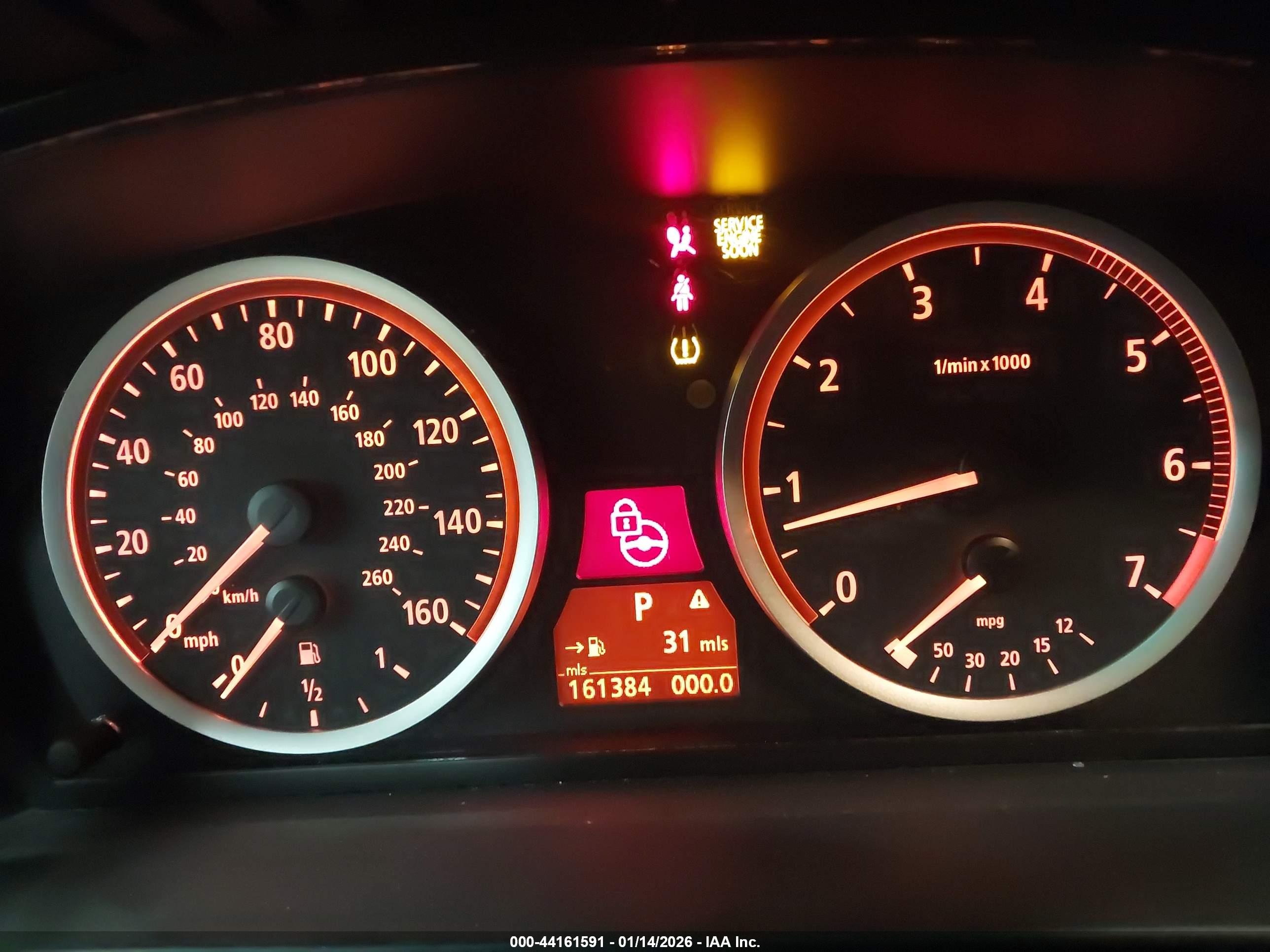 BMW 550I image 7