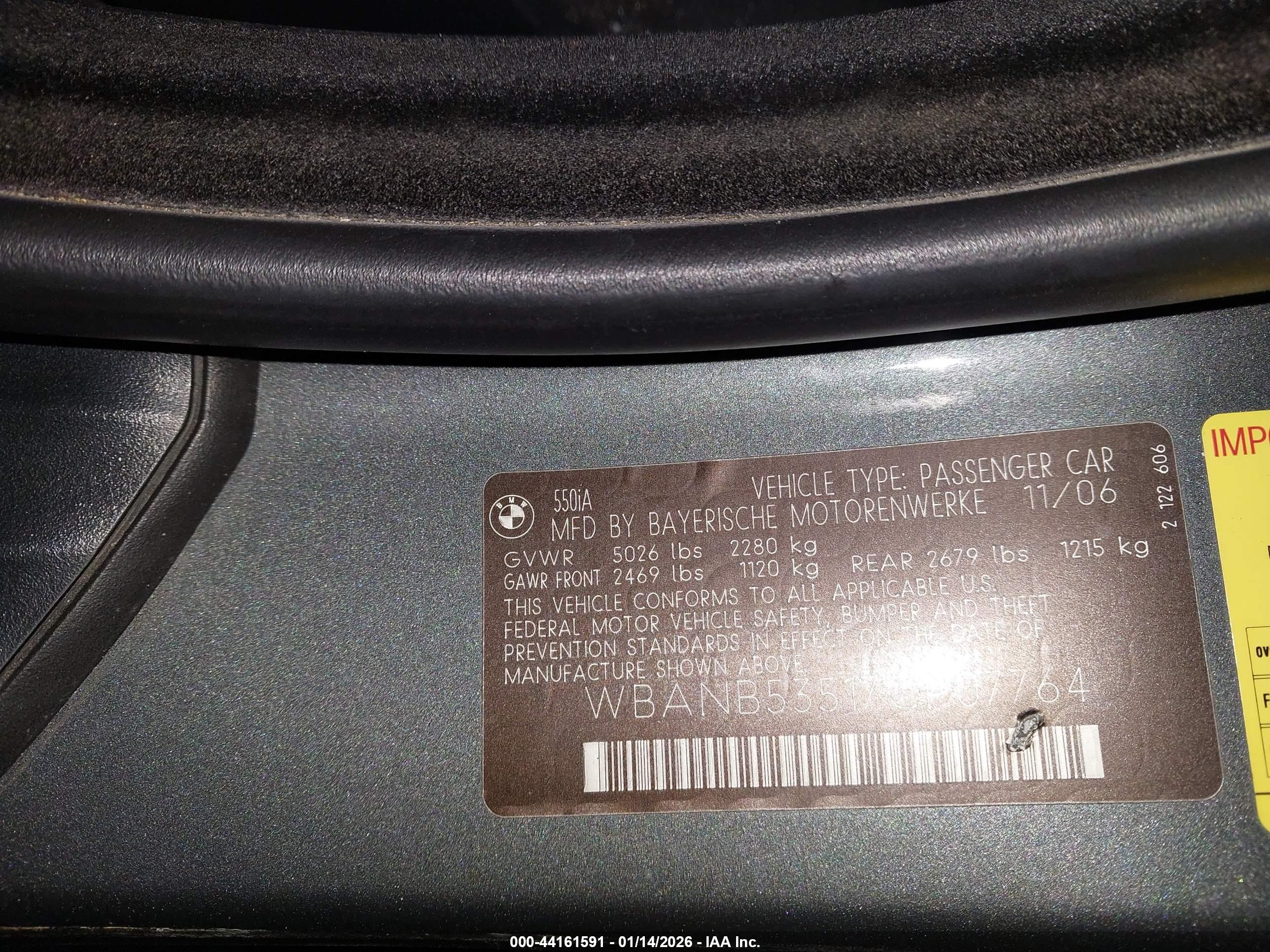 BMW 550I image 9
