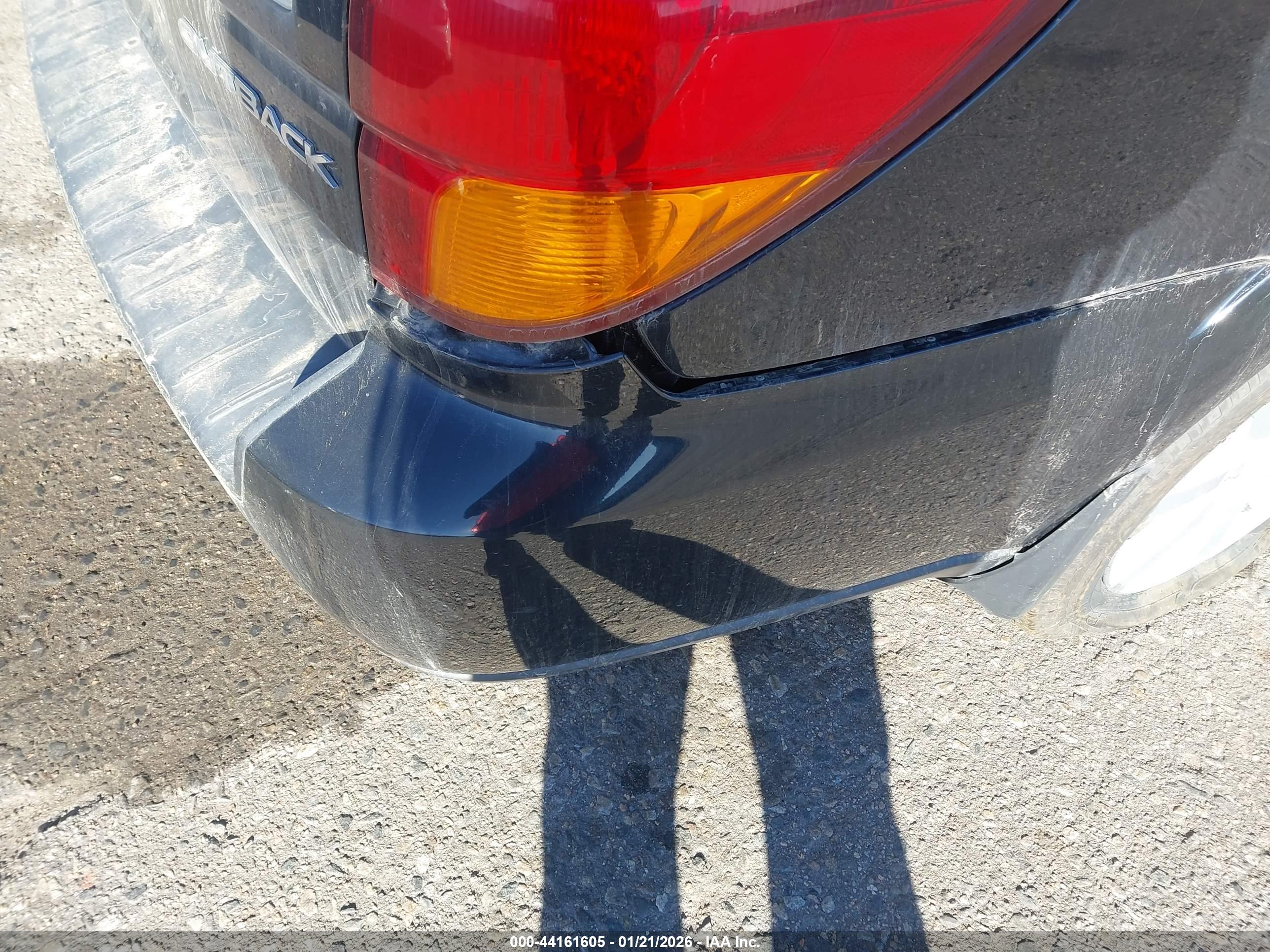 SUBARU OUTBACK image 6