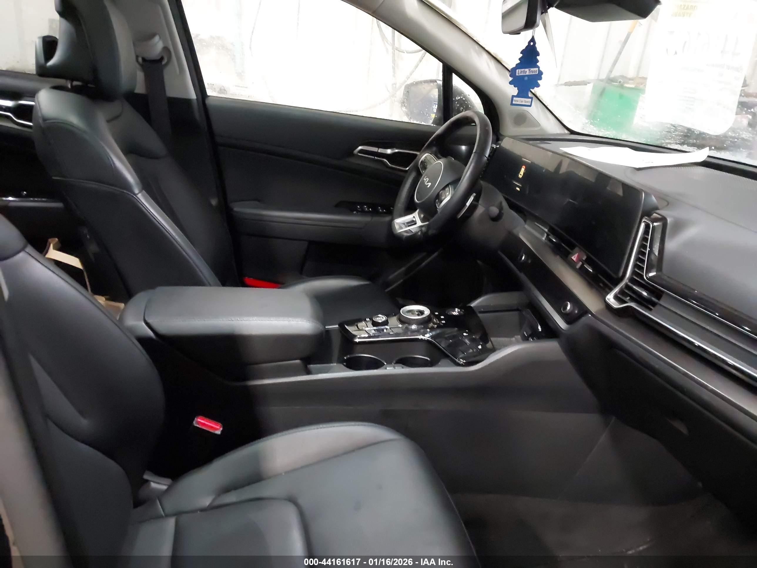 KIA SPORTAGE image 5