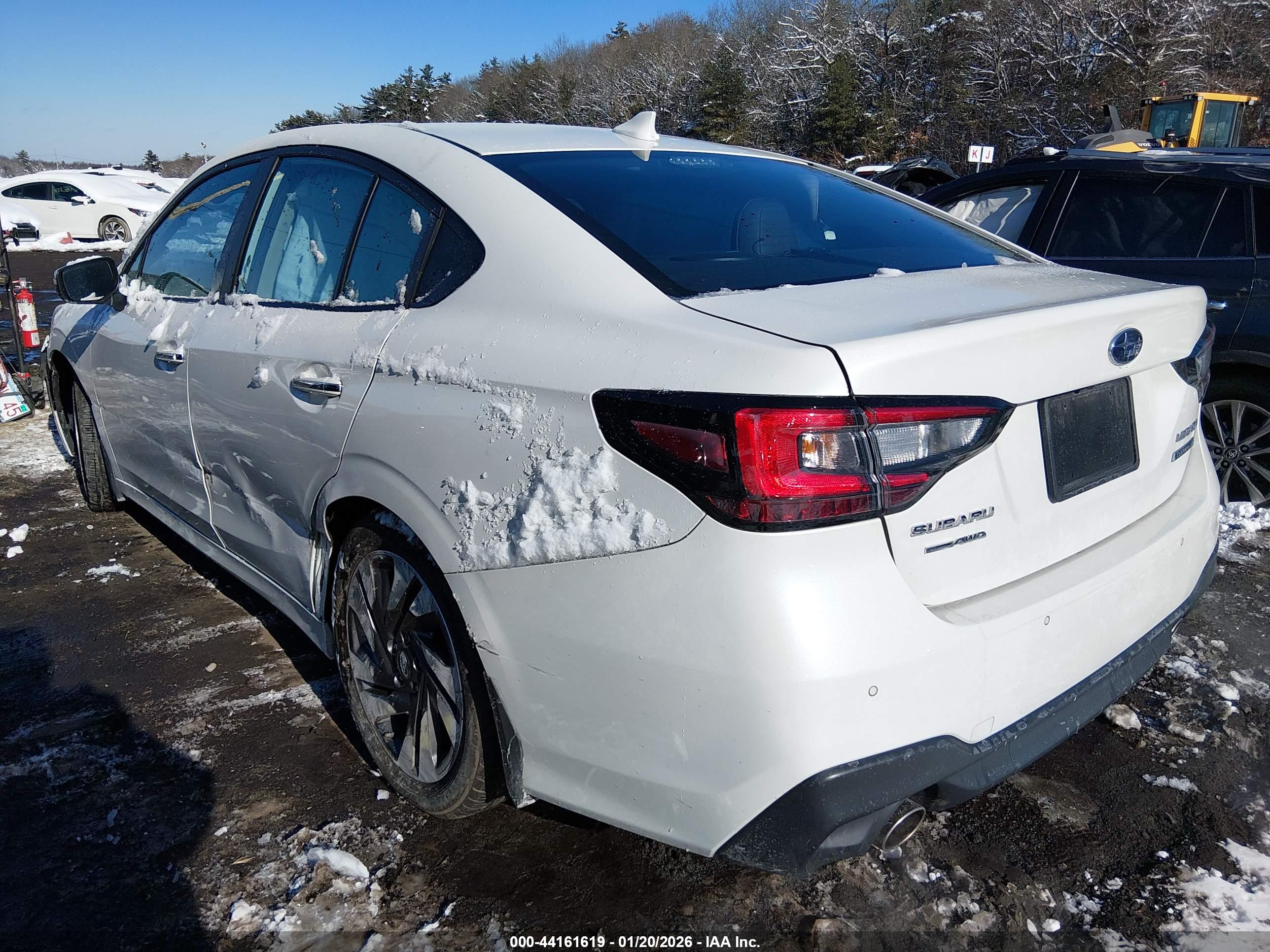 SUBARU LEGACY image 3