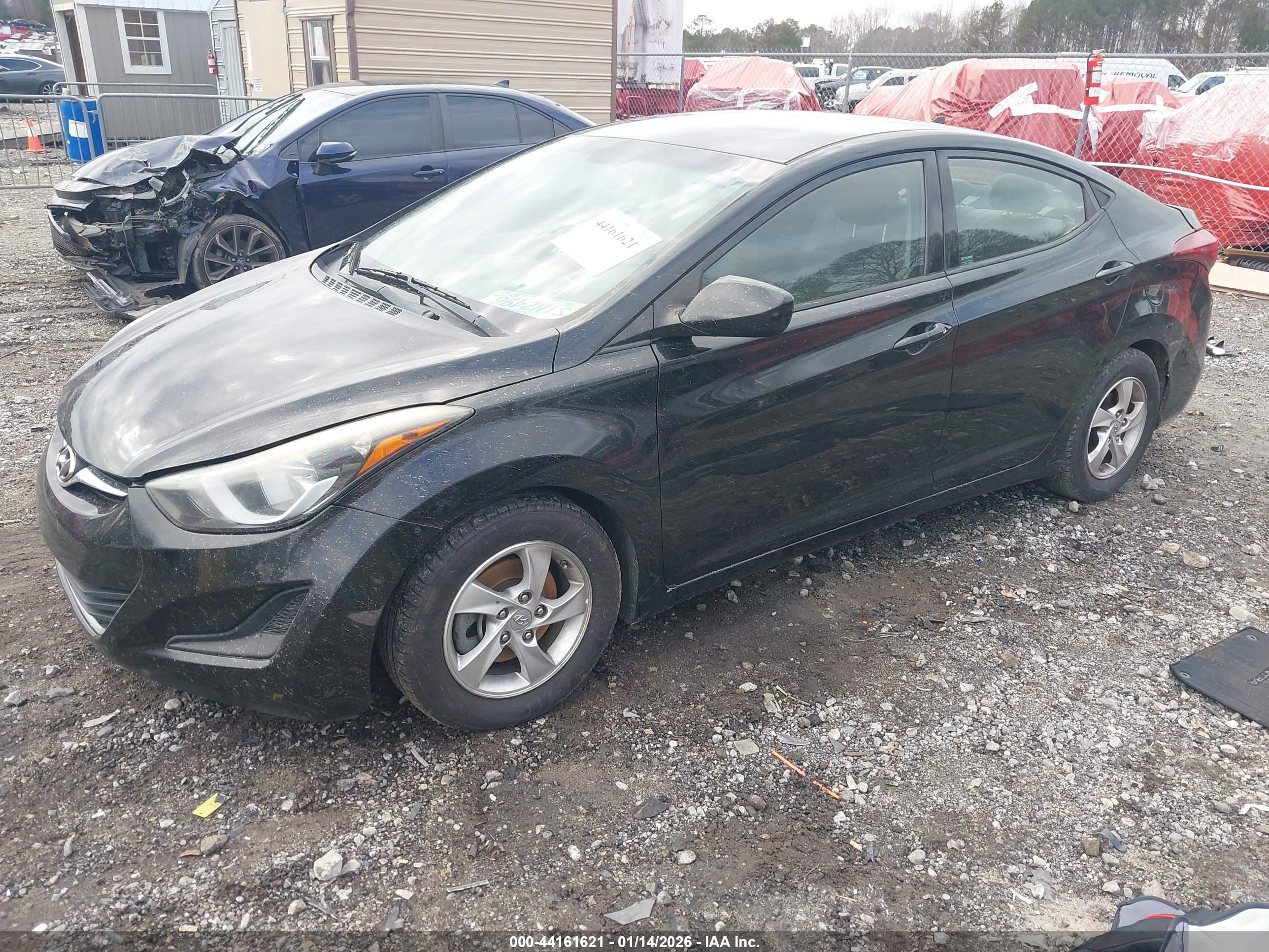 HYUNDAI ELANTRA image 2