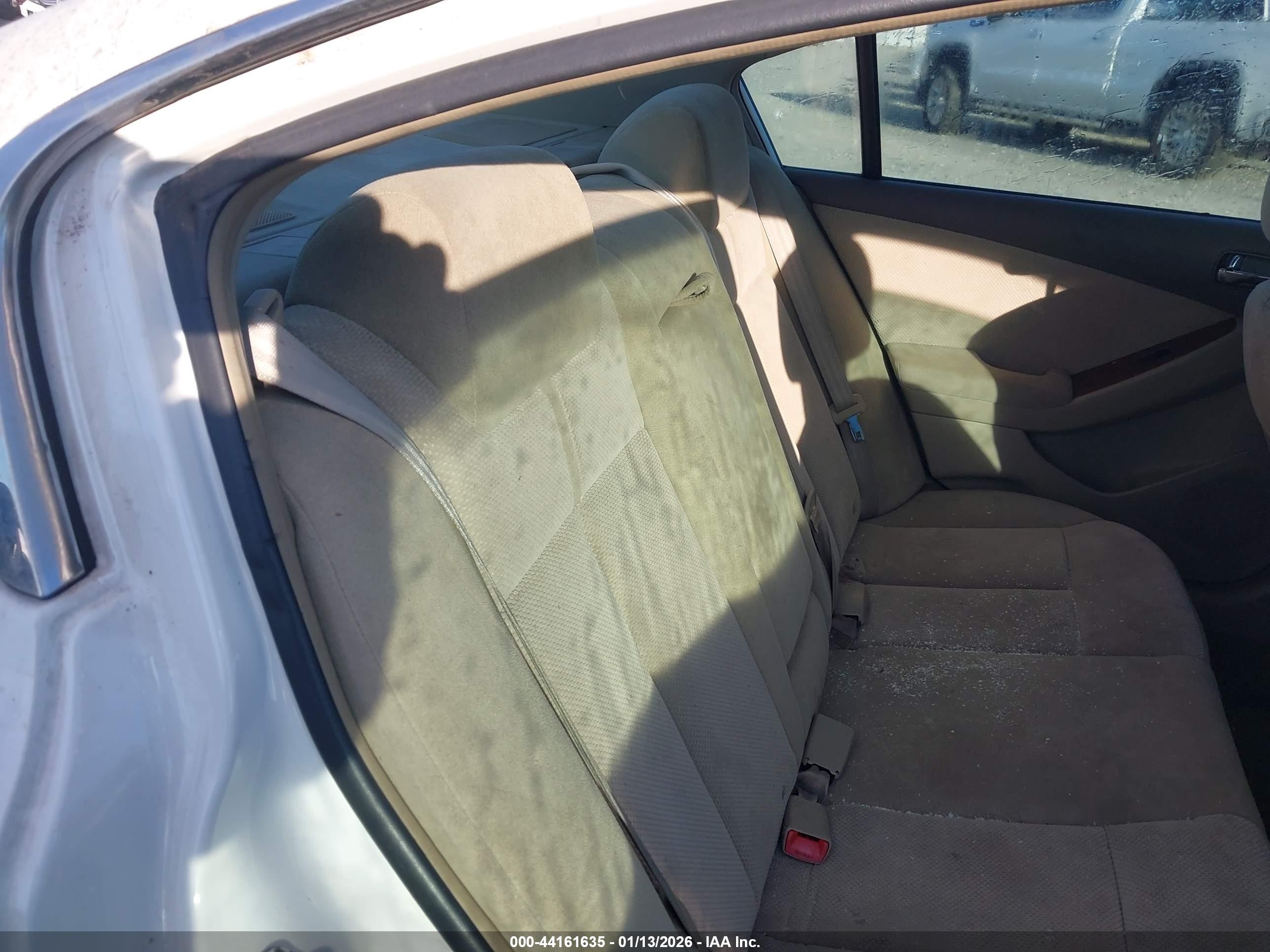 NISSAN ALTIMA image 8