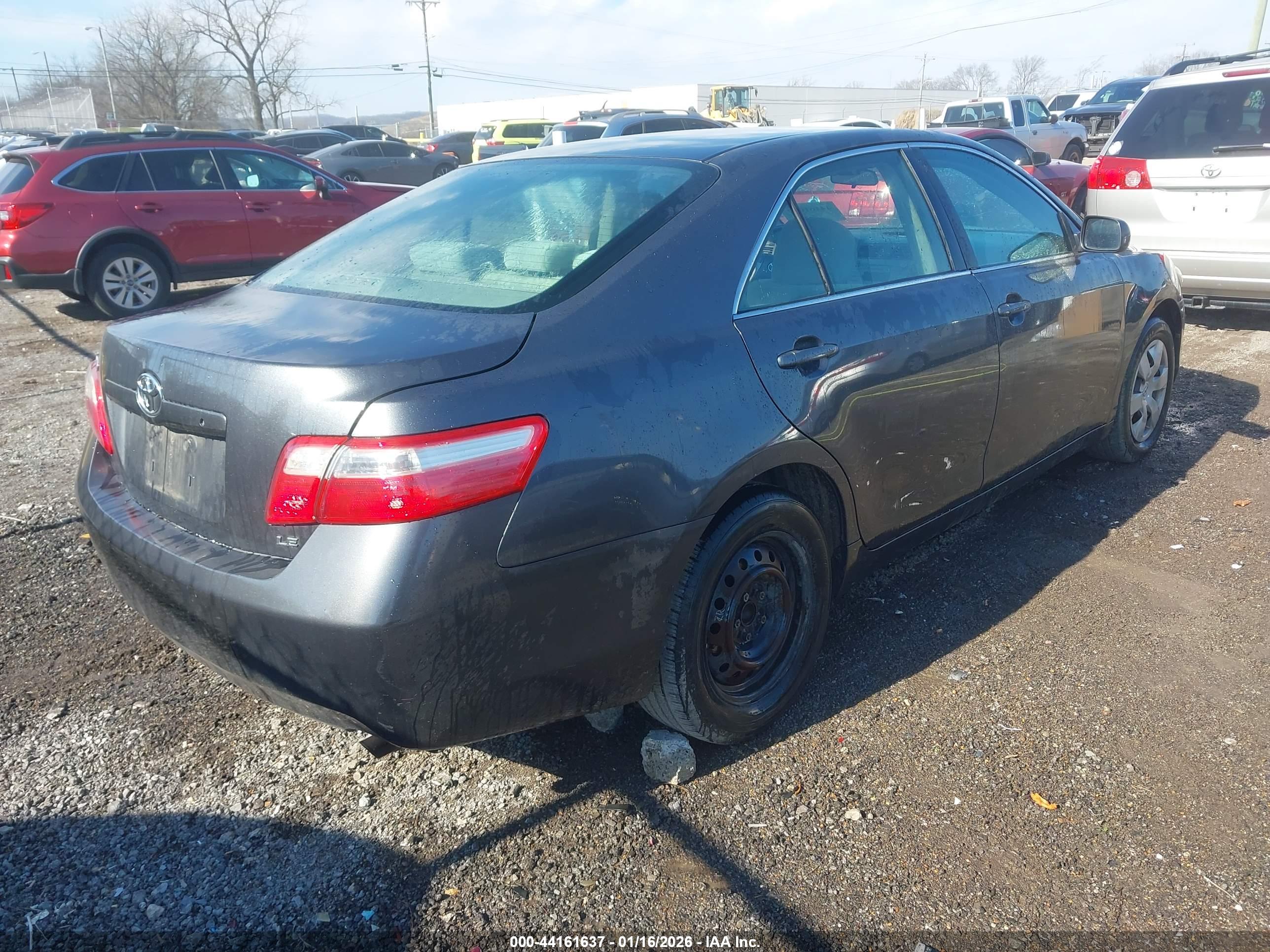 TOYOTA CAMRY image 4