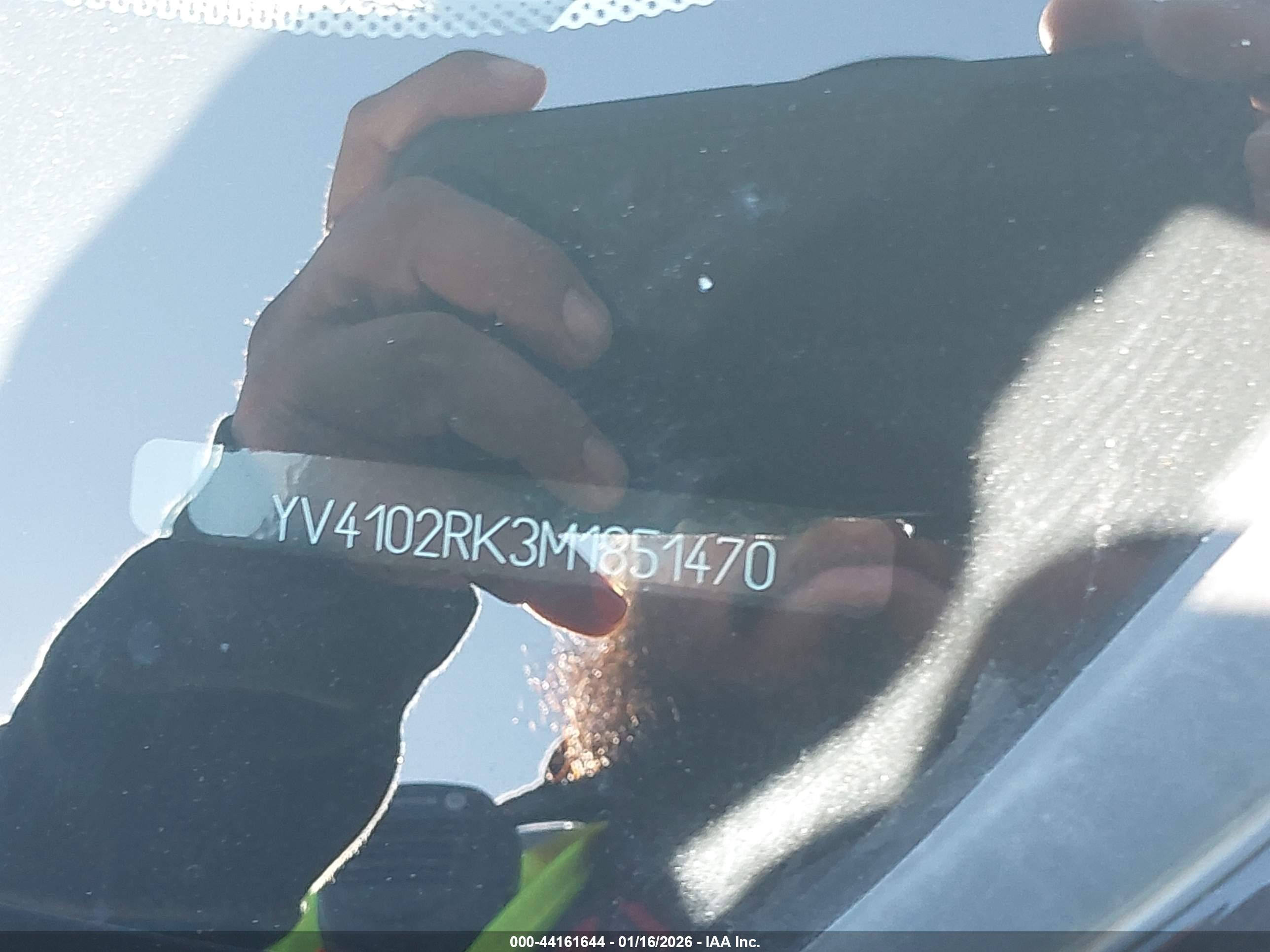 VOLVO XC60 image 9