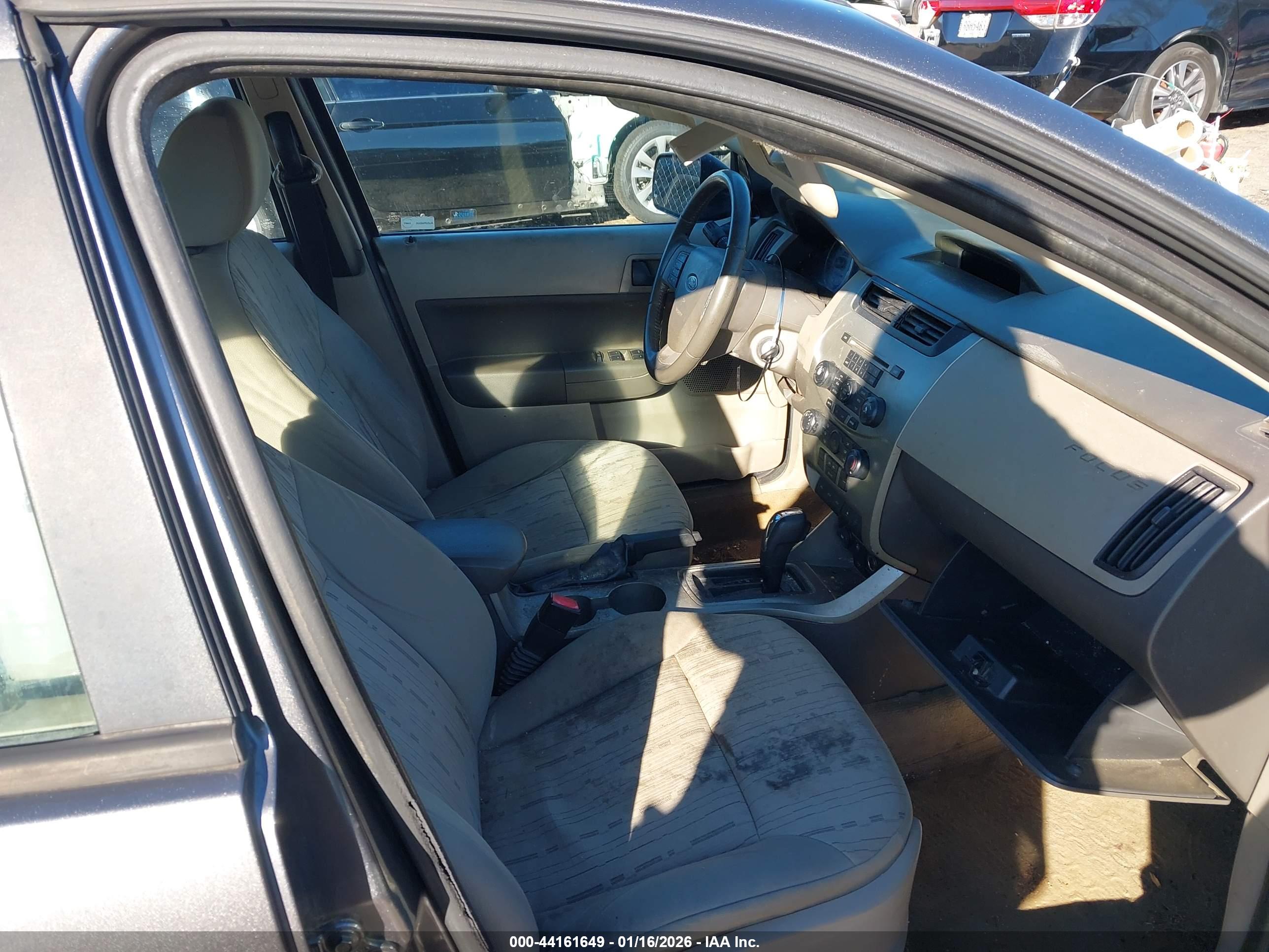 FORD FOCUS image 5