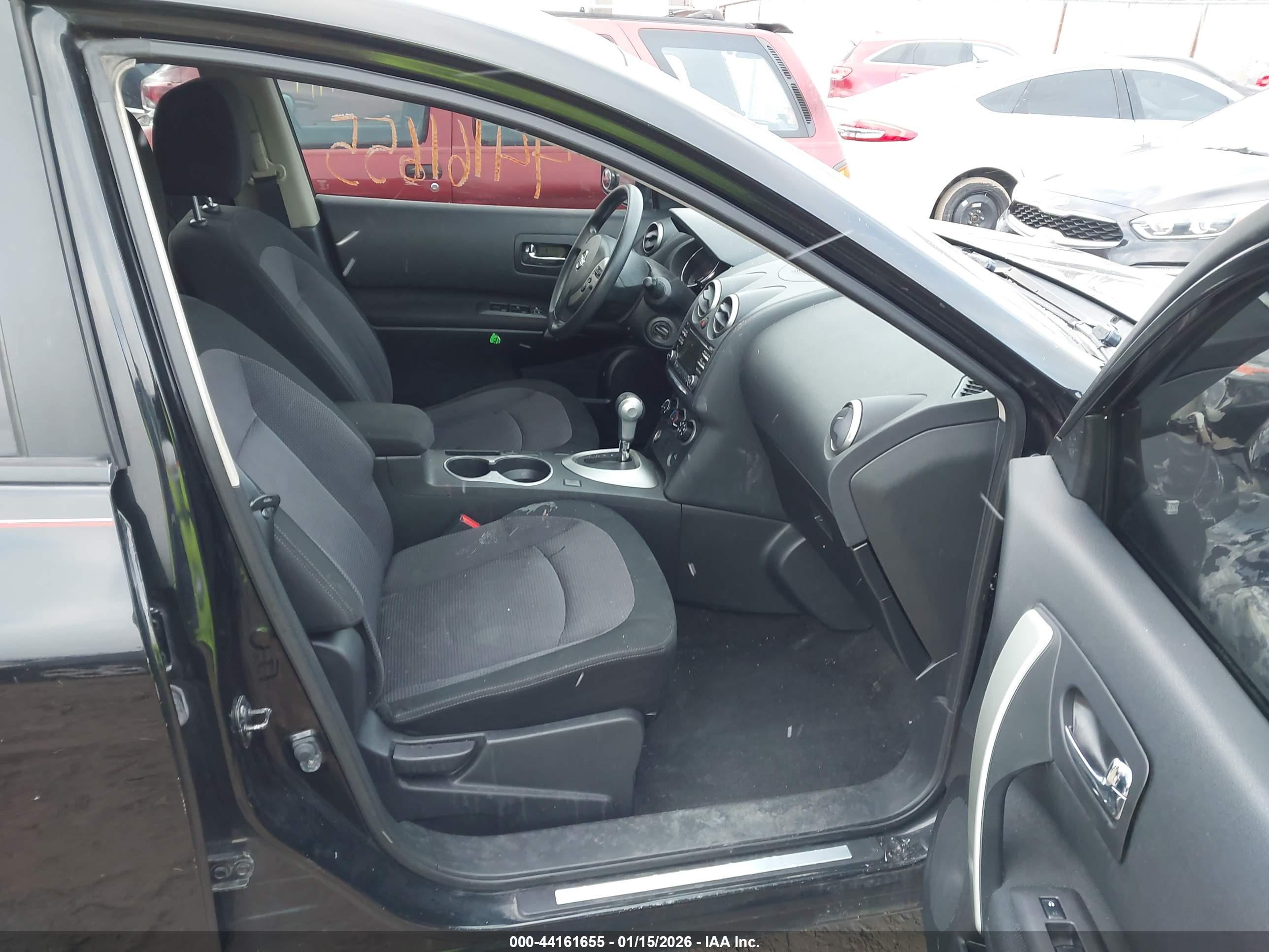 NISSAN ROGUE image 5