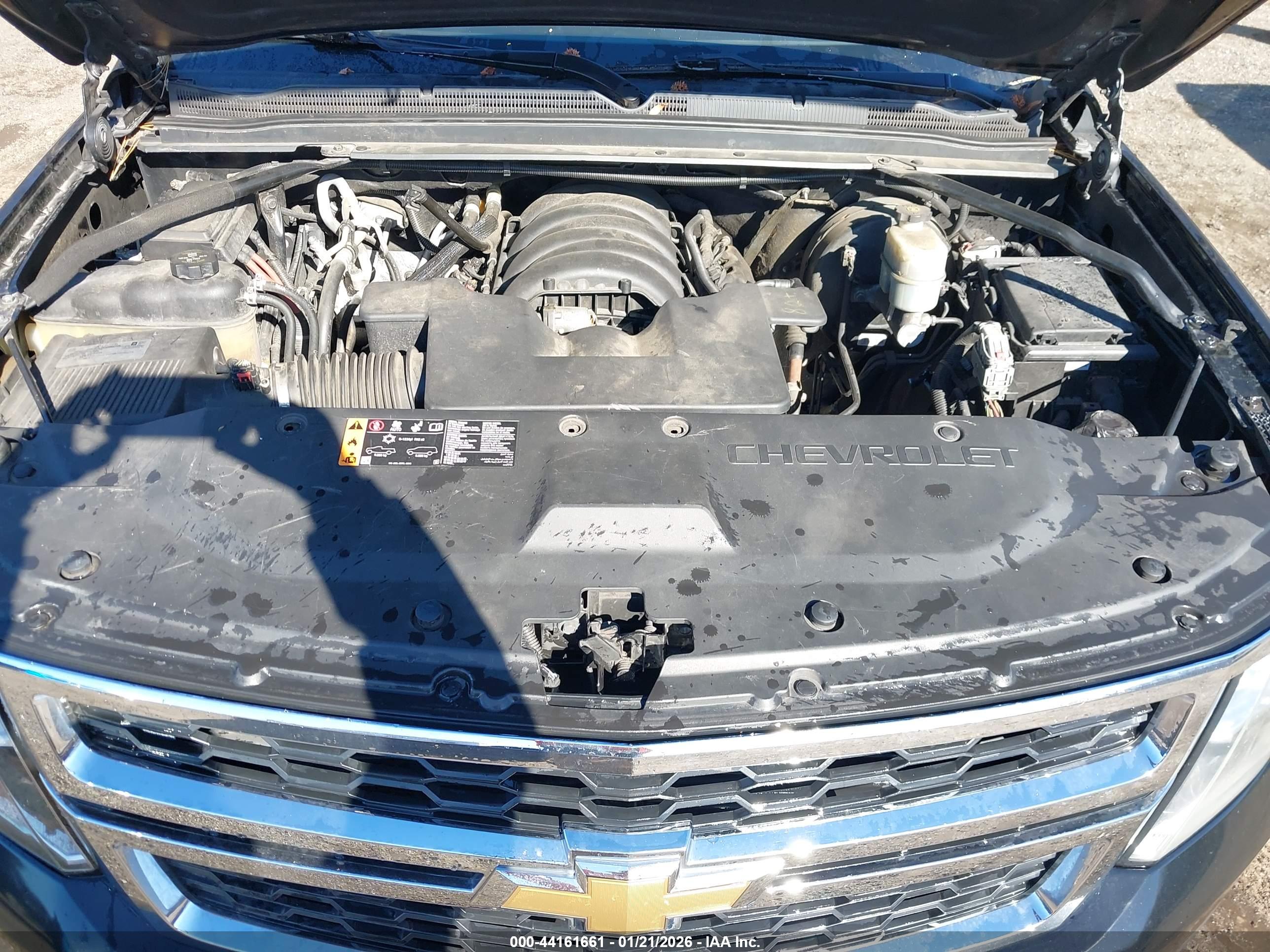 CHEVROLET SUBURBAN image 10