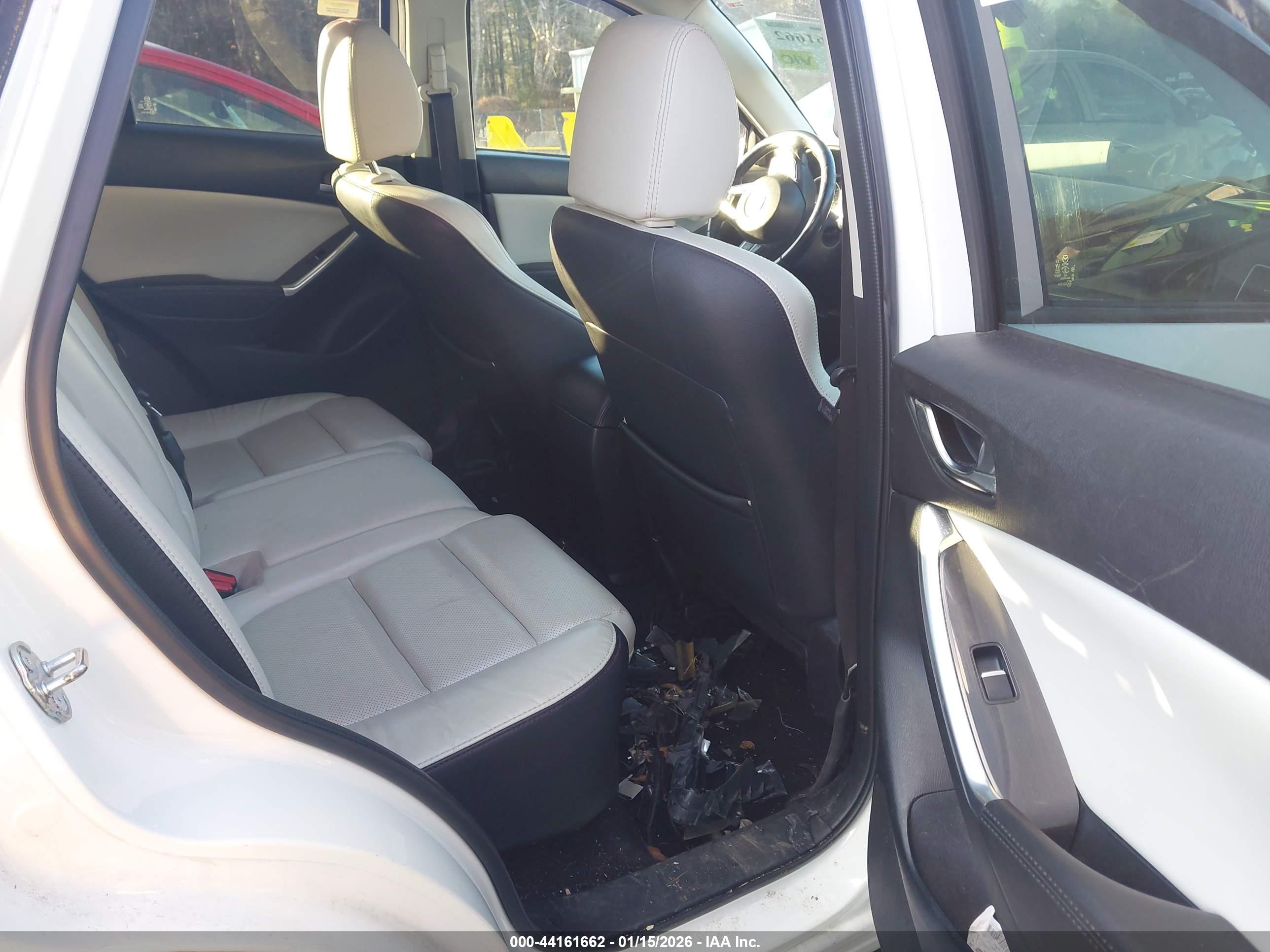 MAZDA CX-5 image 8