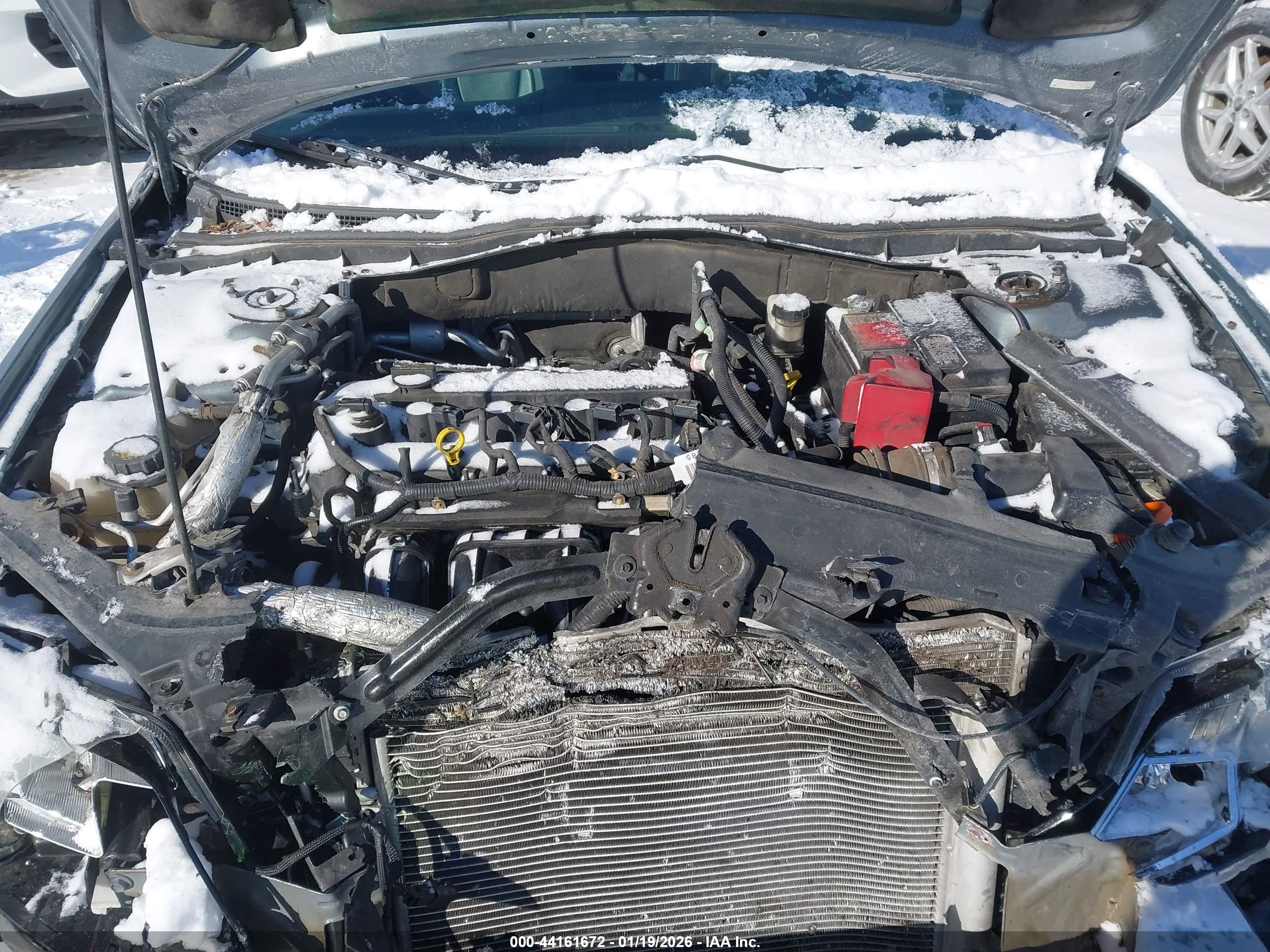 FORD FUSION image 10