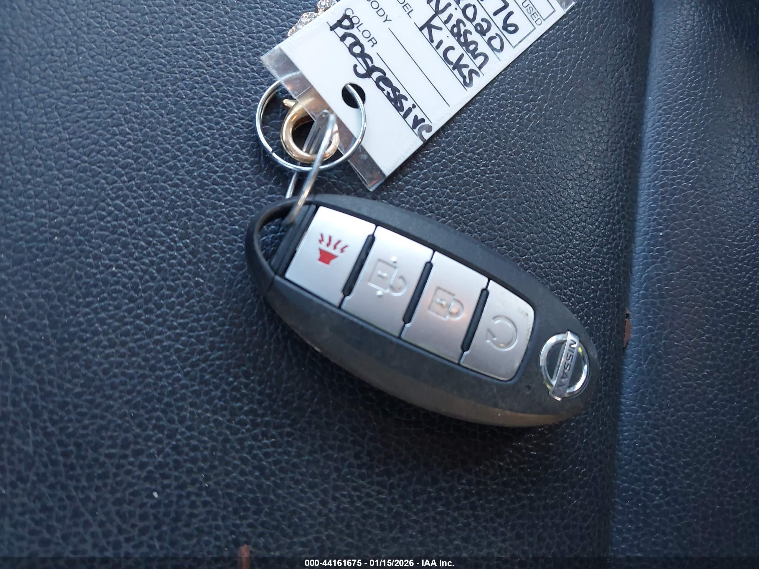 NISSAN KICKS image 11