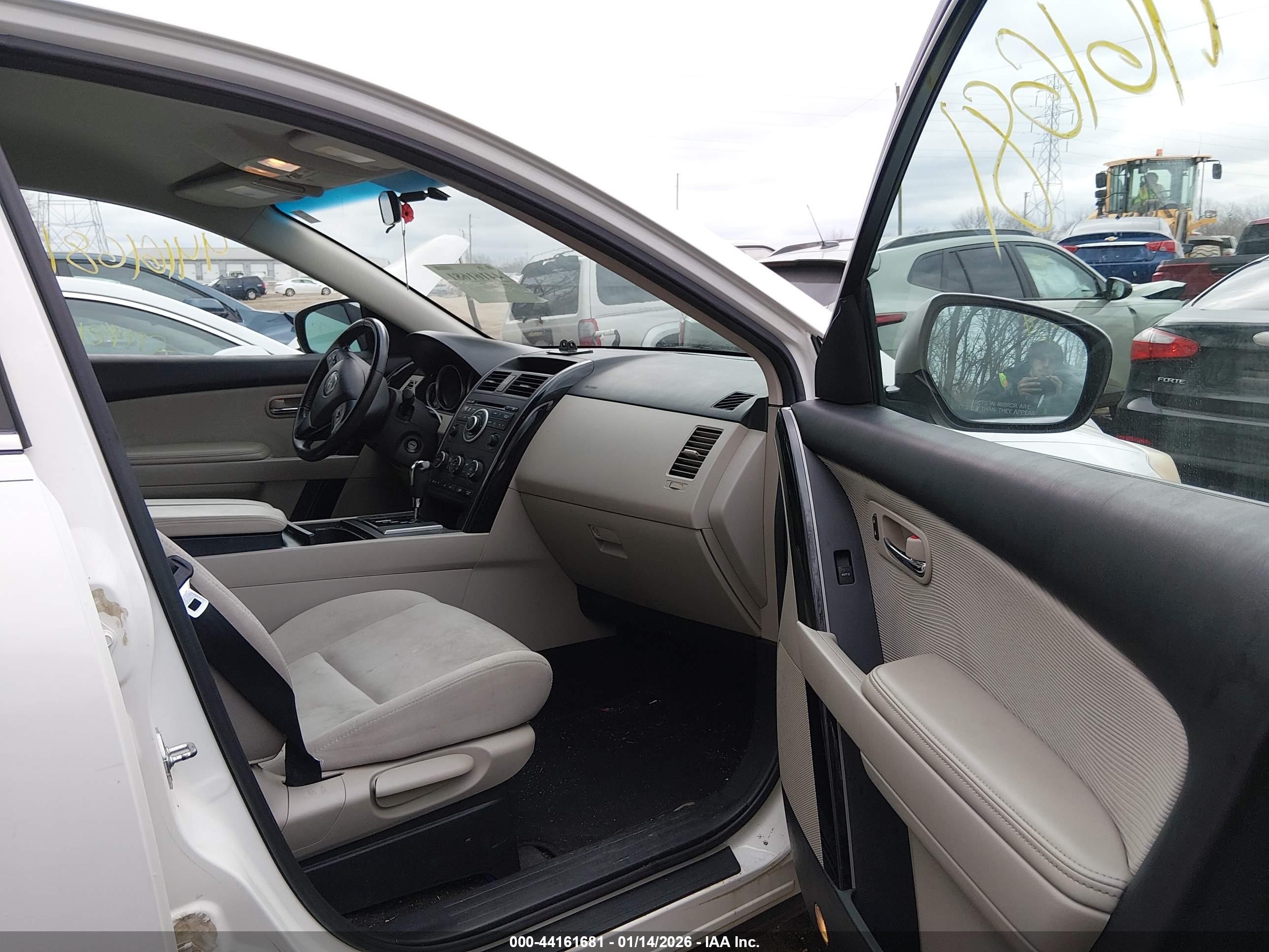 MAZDA CX-9 image 5