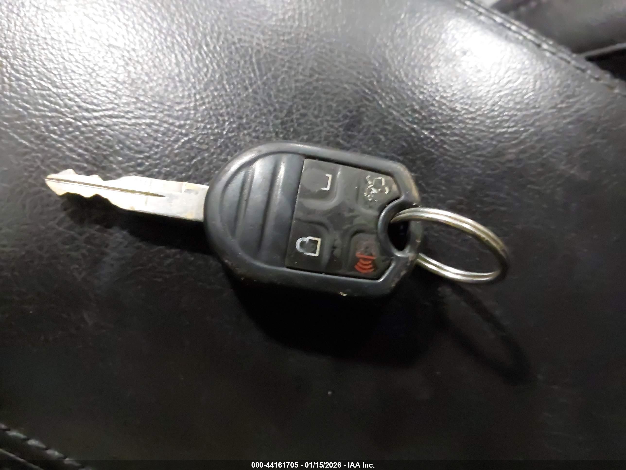FORD EXPLORER image 11
