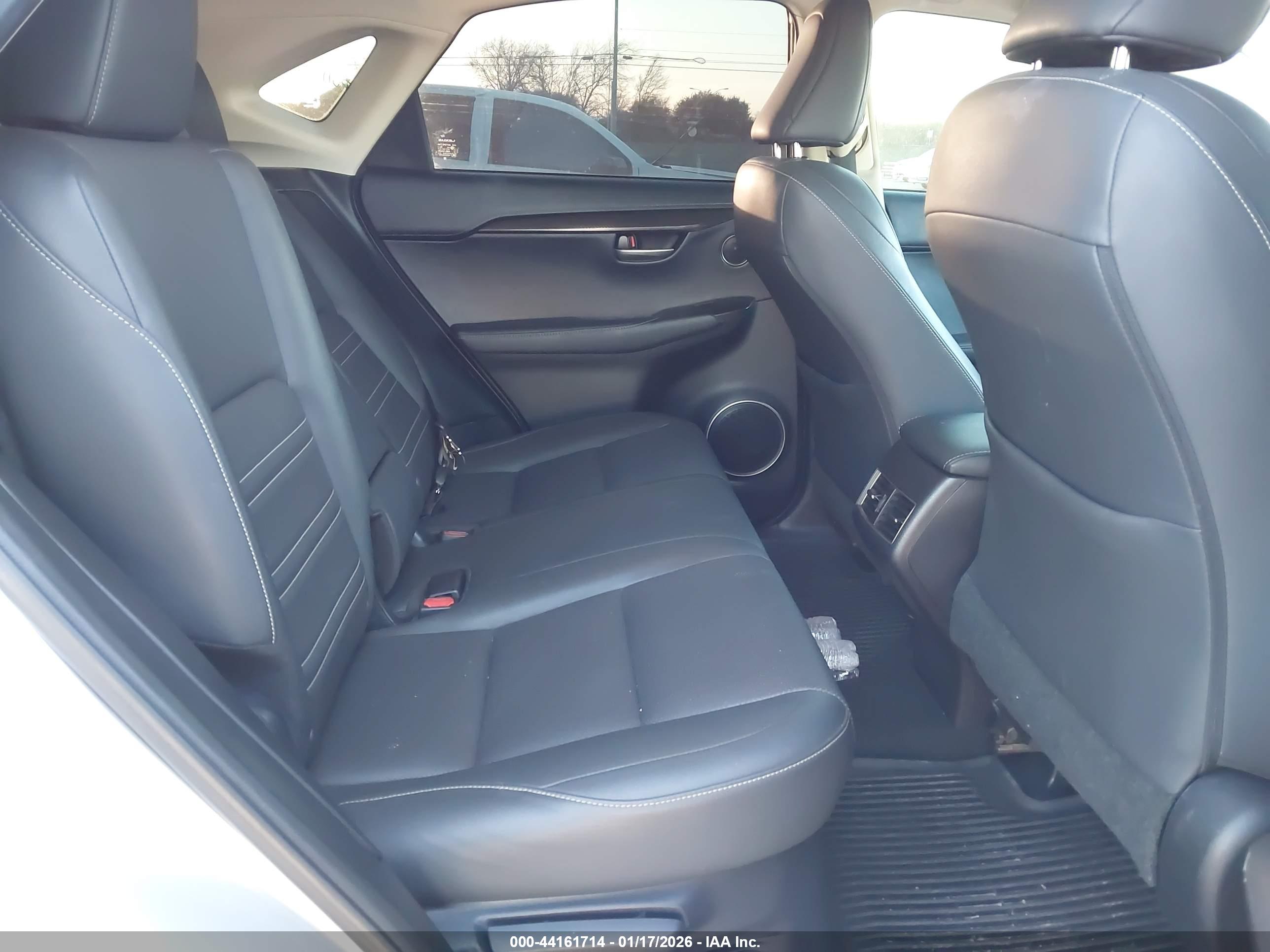 LEXUS NX image 8