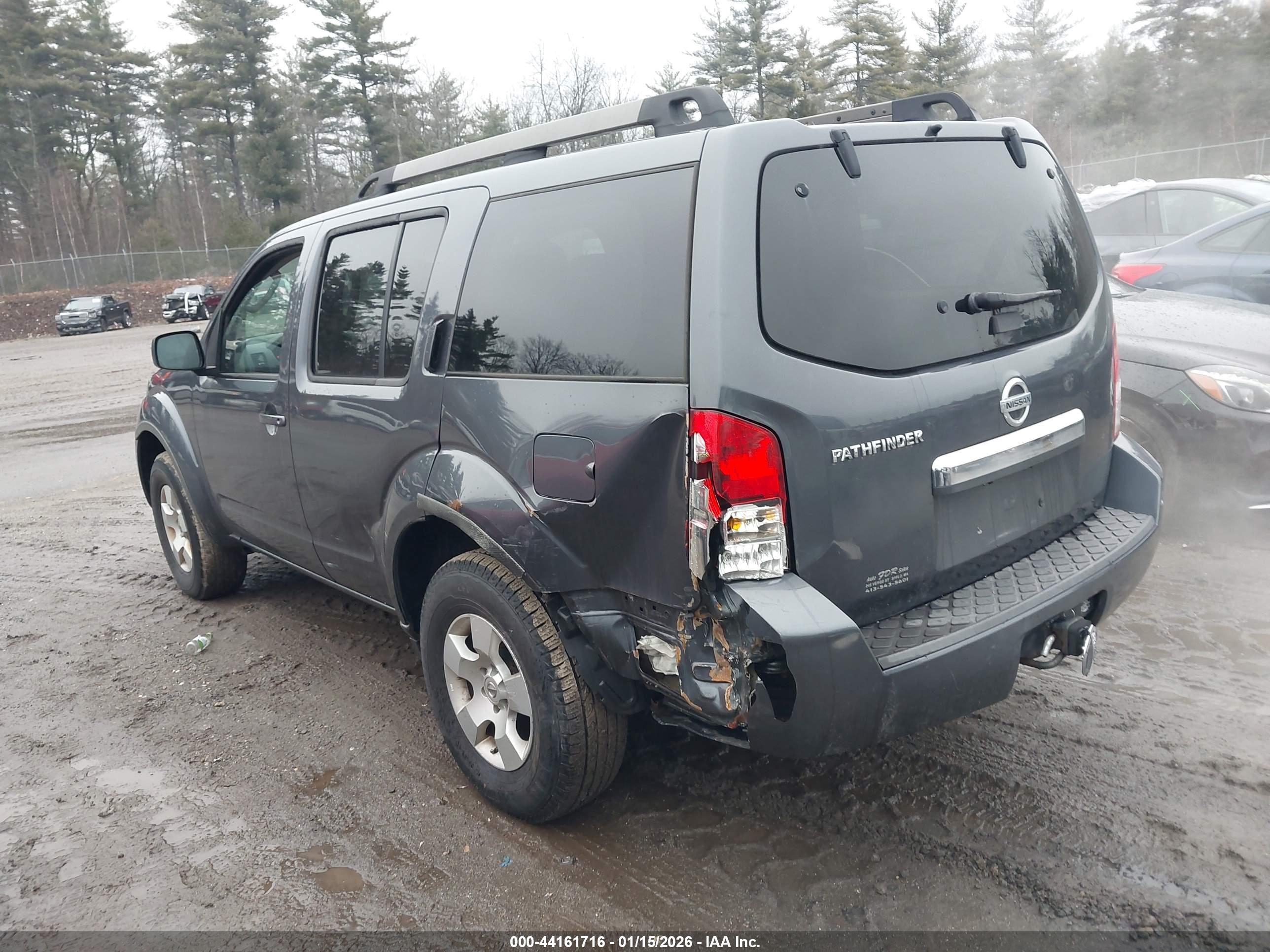 NISSAN PATHFINDER image 3