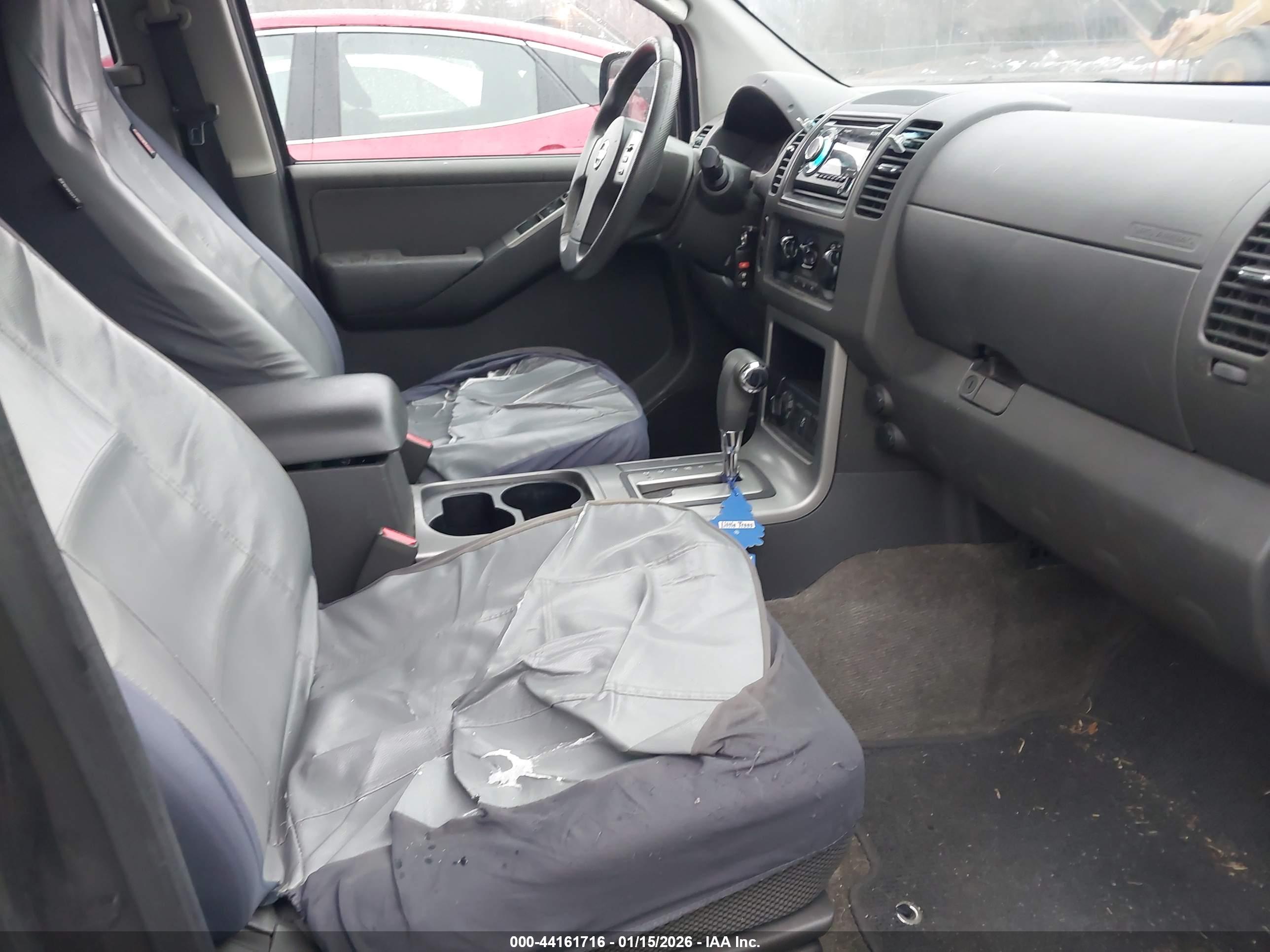 NISSAN PATHFINDER image 5