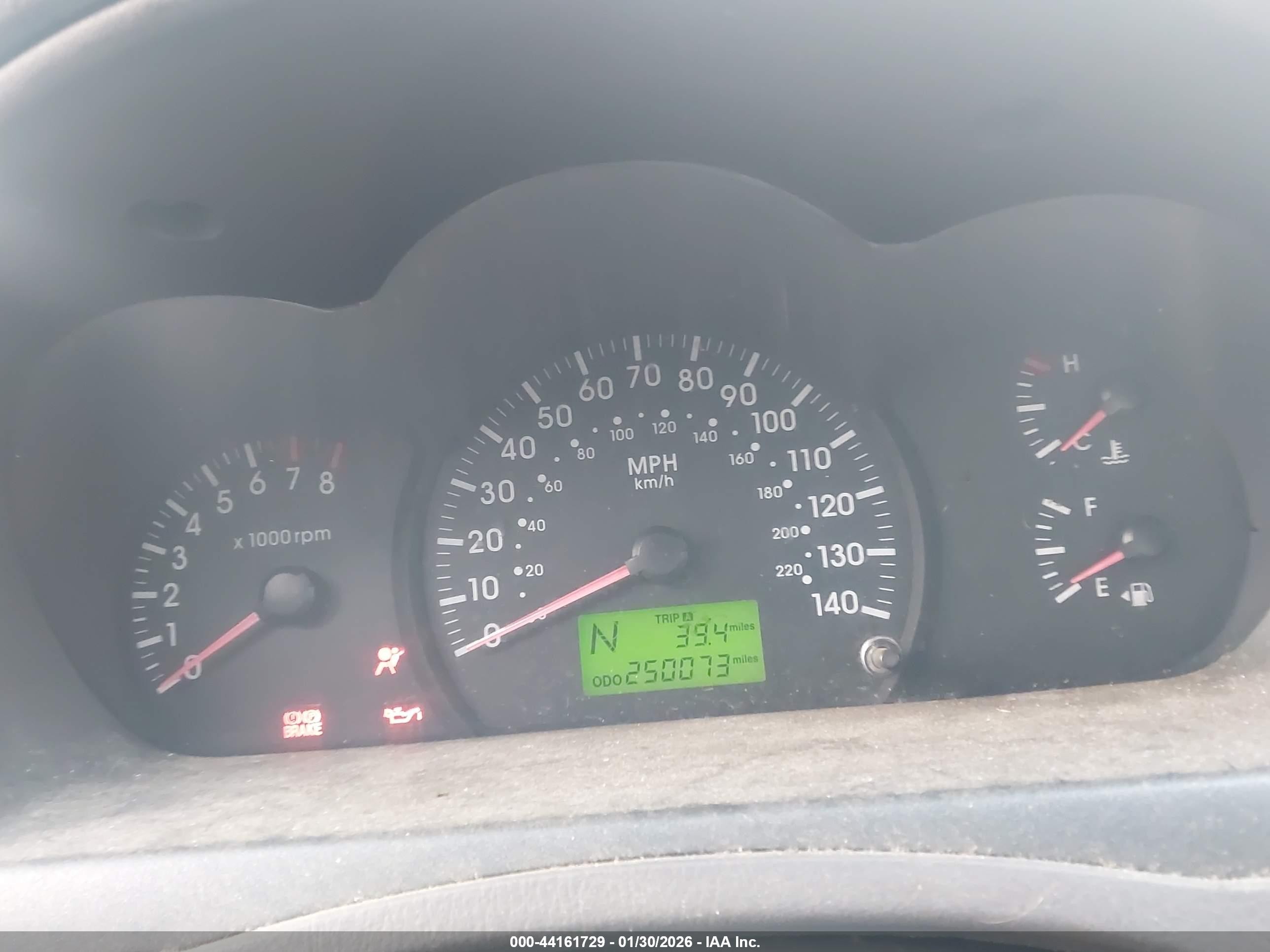 KIA SPECTRA image 7
