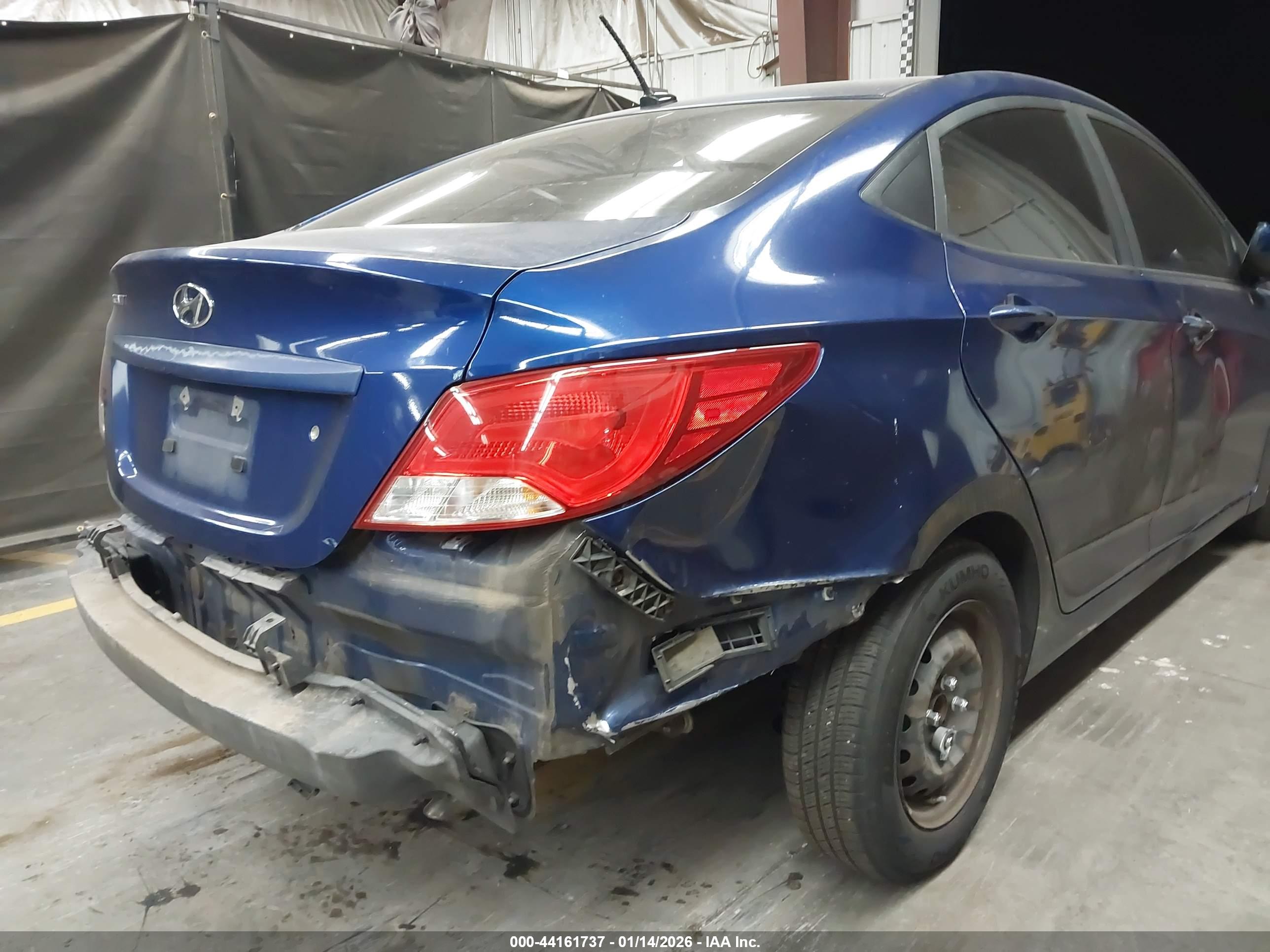 HYUNDAI ACCENT image 6