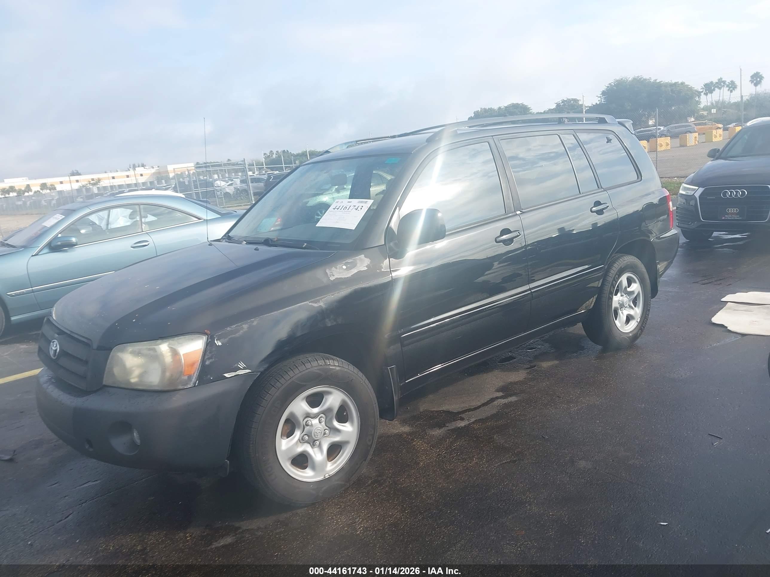 TOYOTA HIGHLANDER image 2