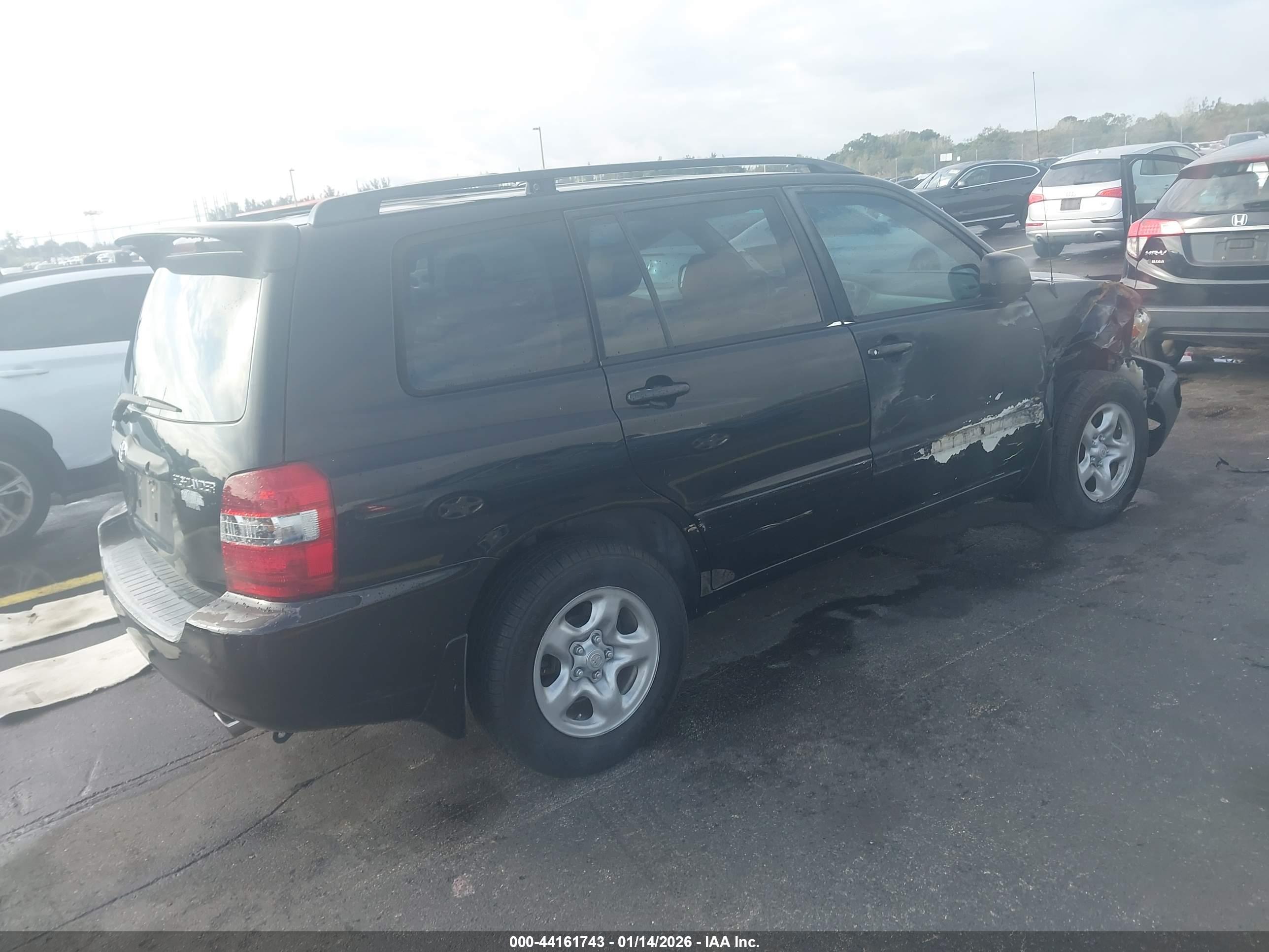 TOYOTA HIGHLANDER image 4