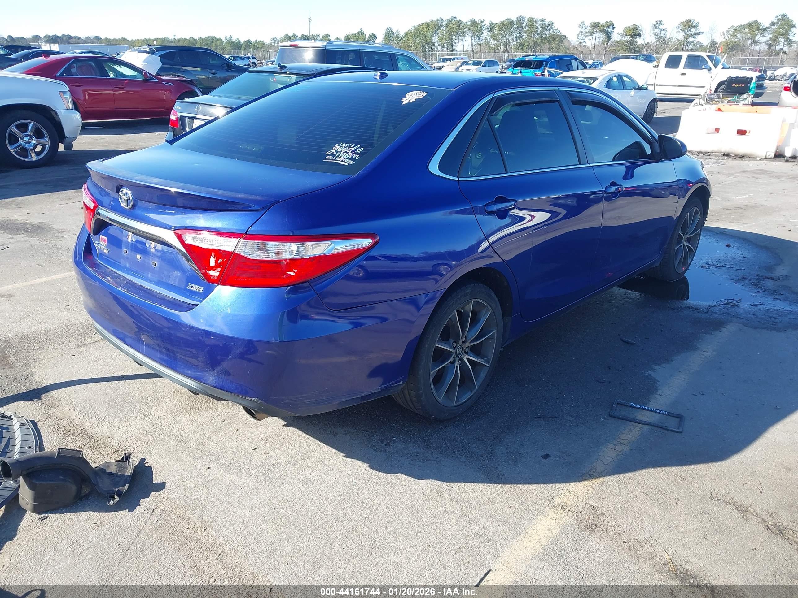 TOYOTA CAMRY image 4