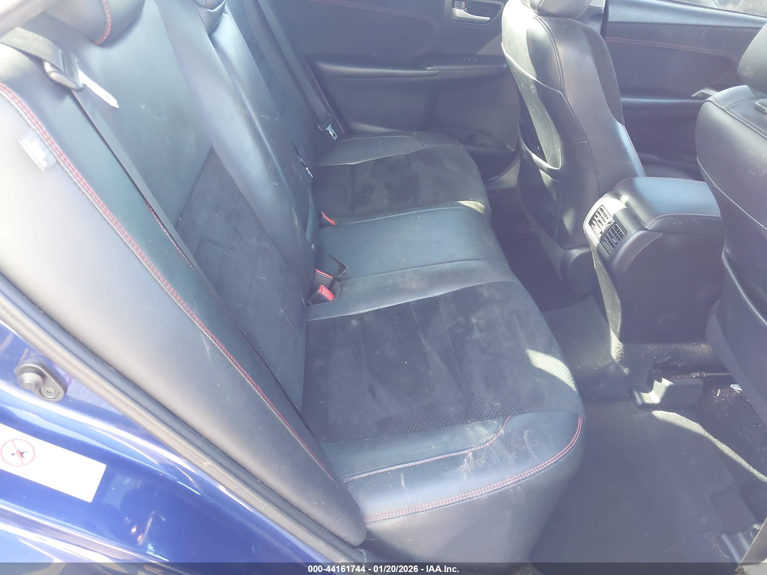 TOYOTA CAMRY image 8