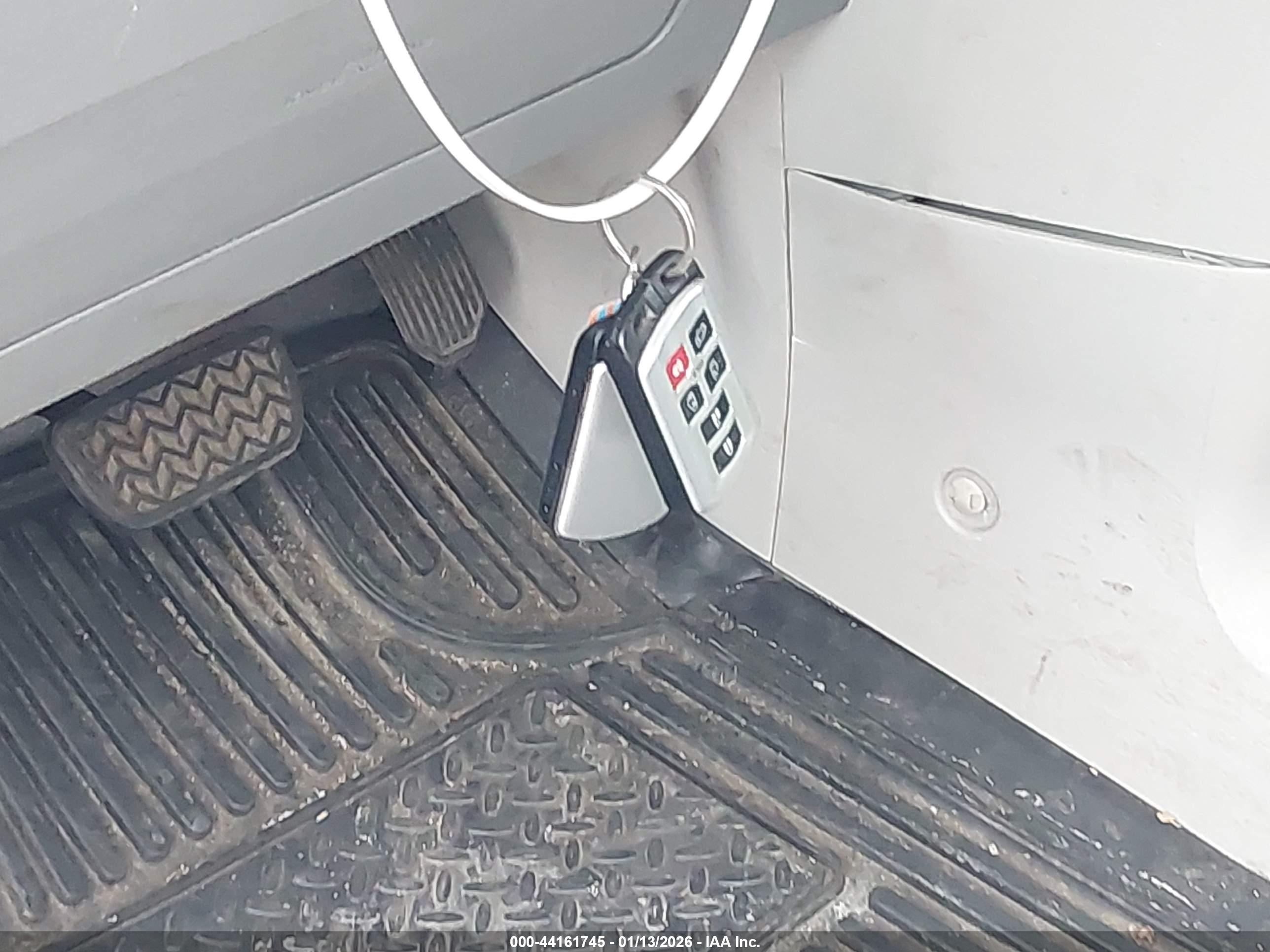 TOYOTA SIENNA image 11