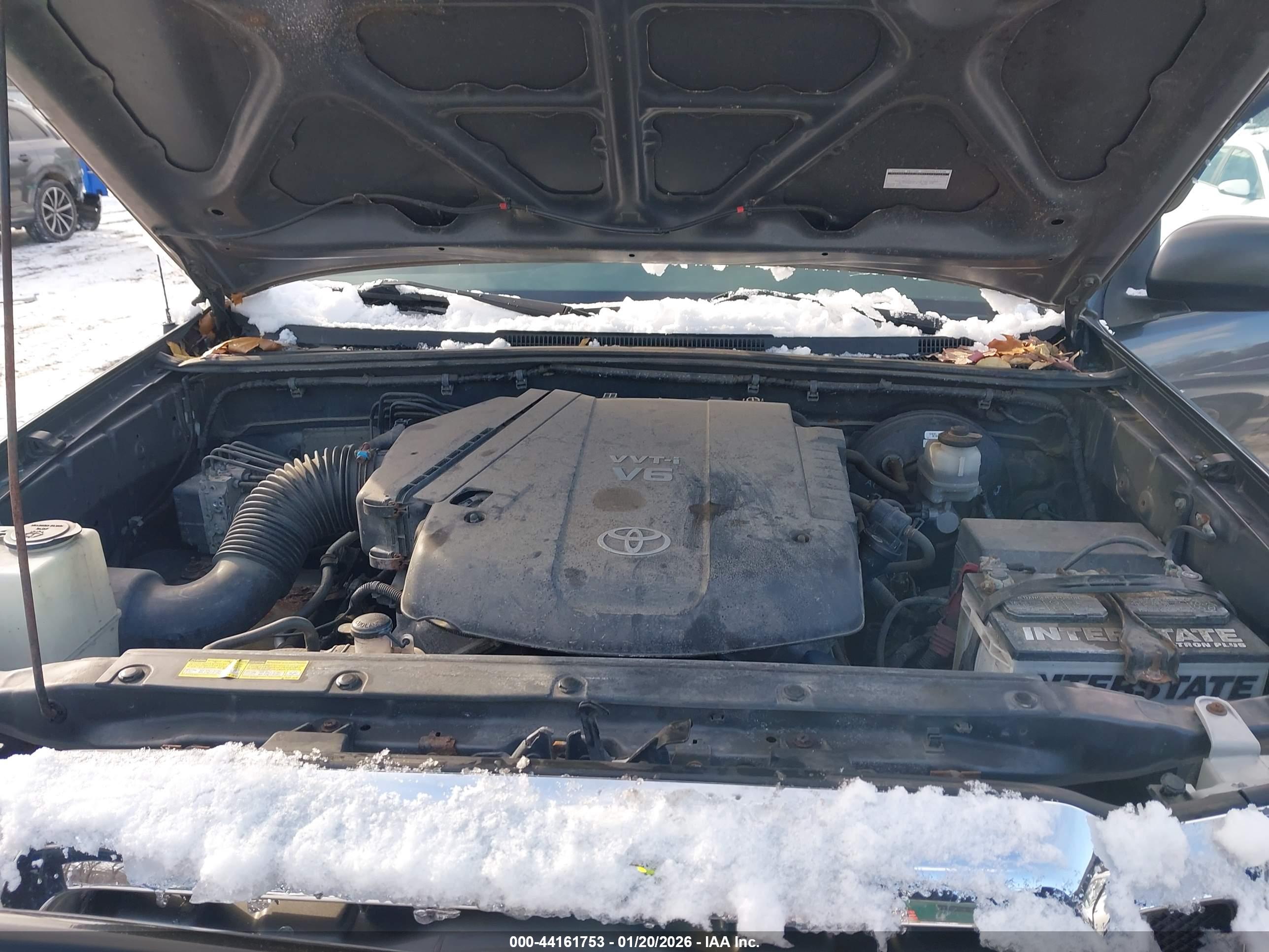 TOYOTA TACOMA image 10