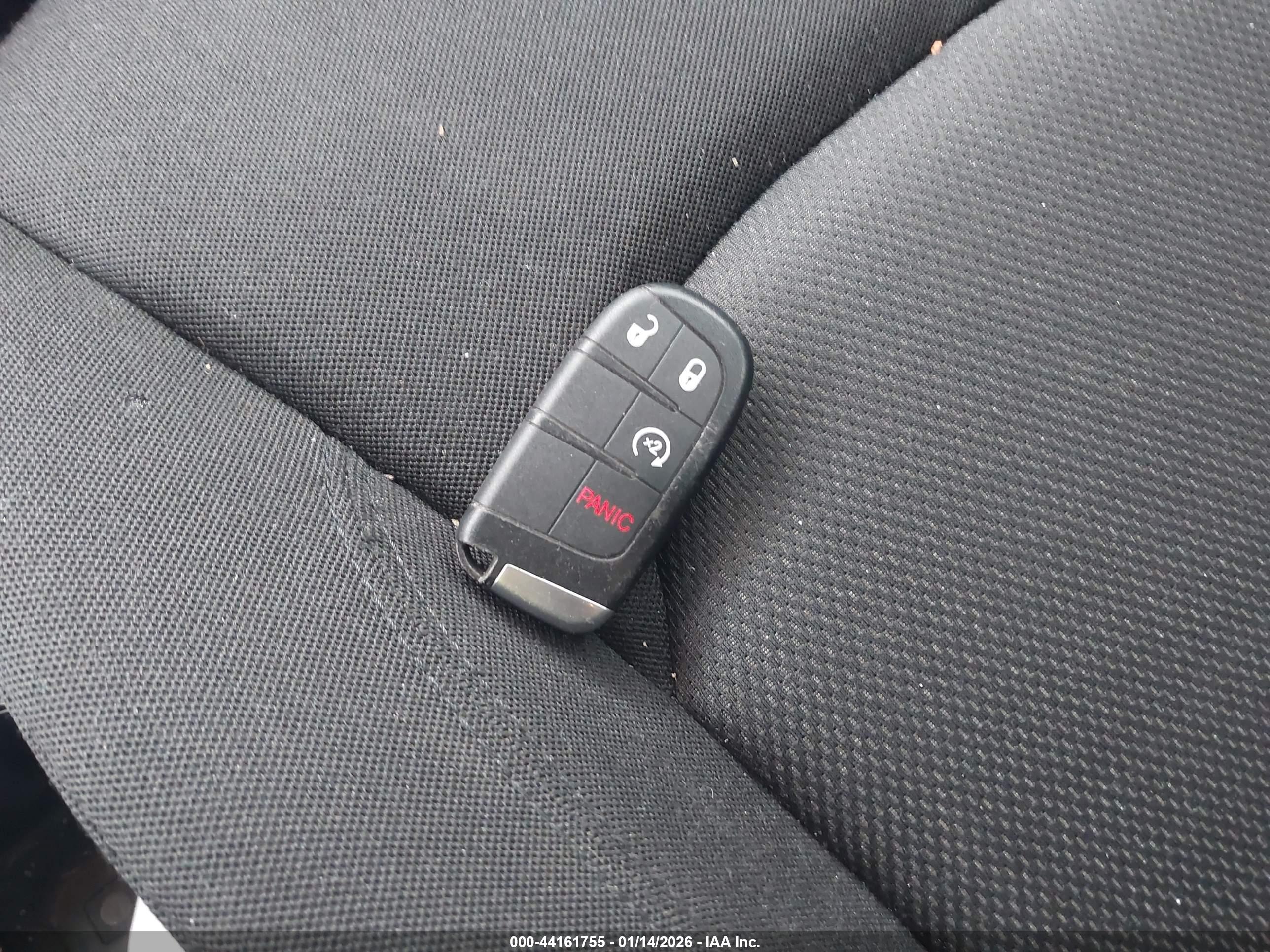 JEEP RENEGADE image 11