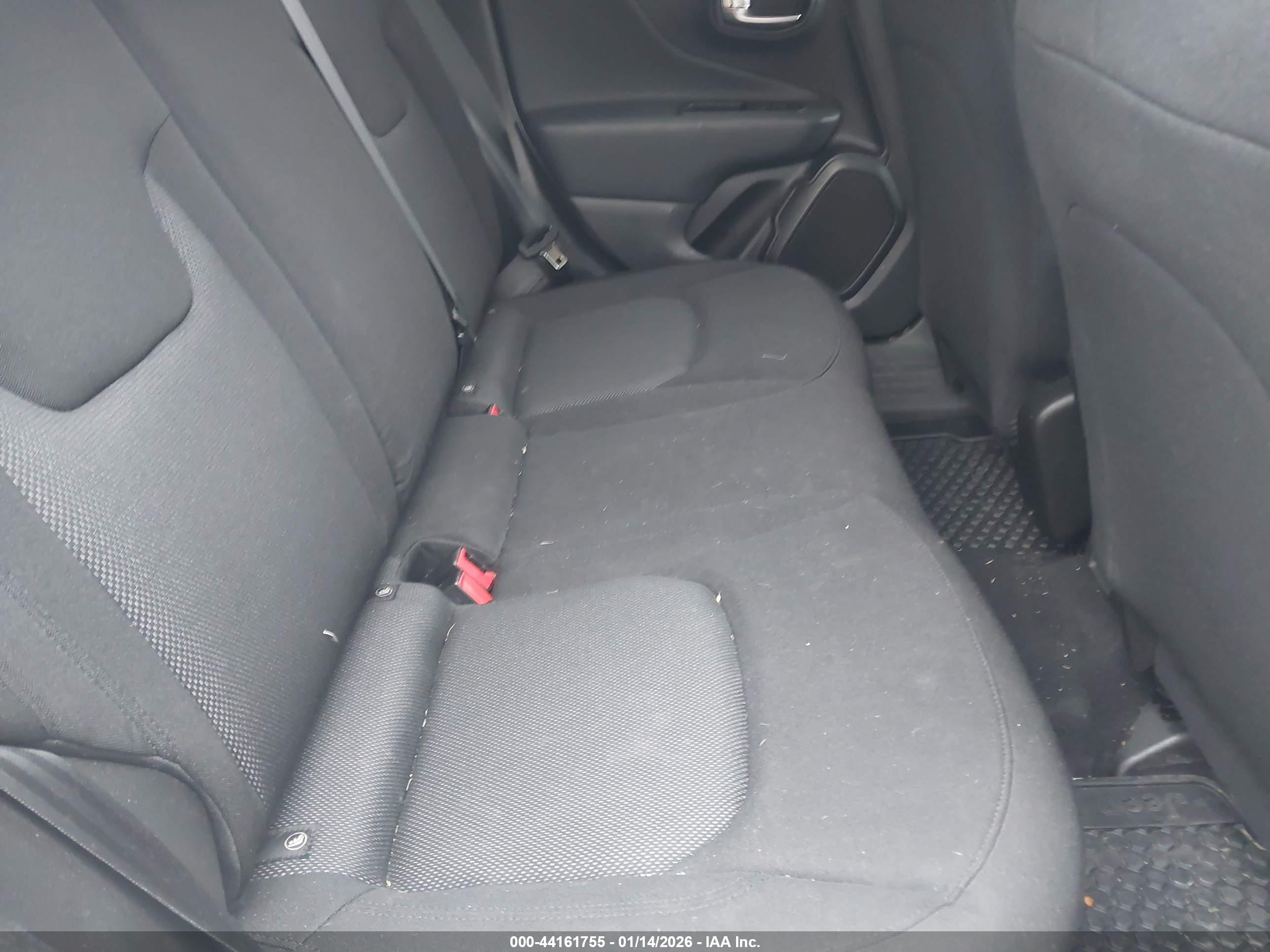 JEEP RENEGADE image 8