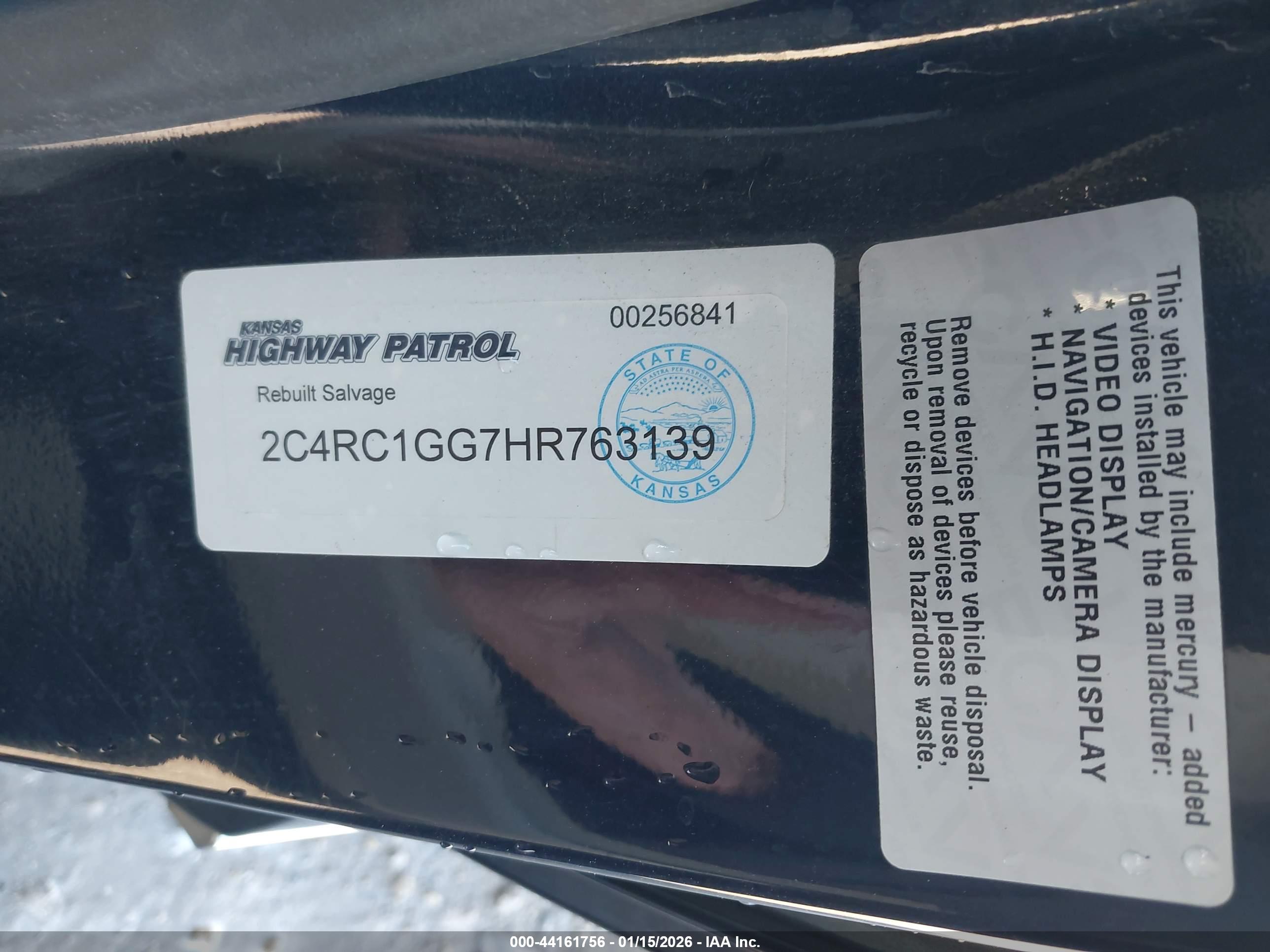 CHRYSLER PACIFICA image 9