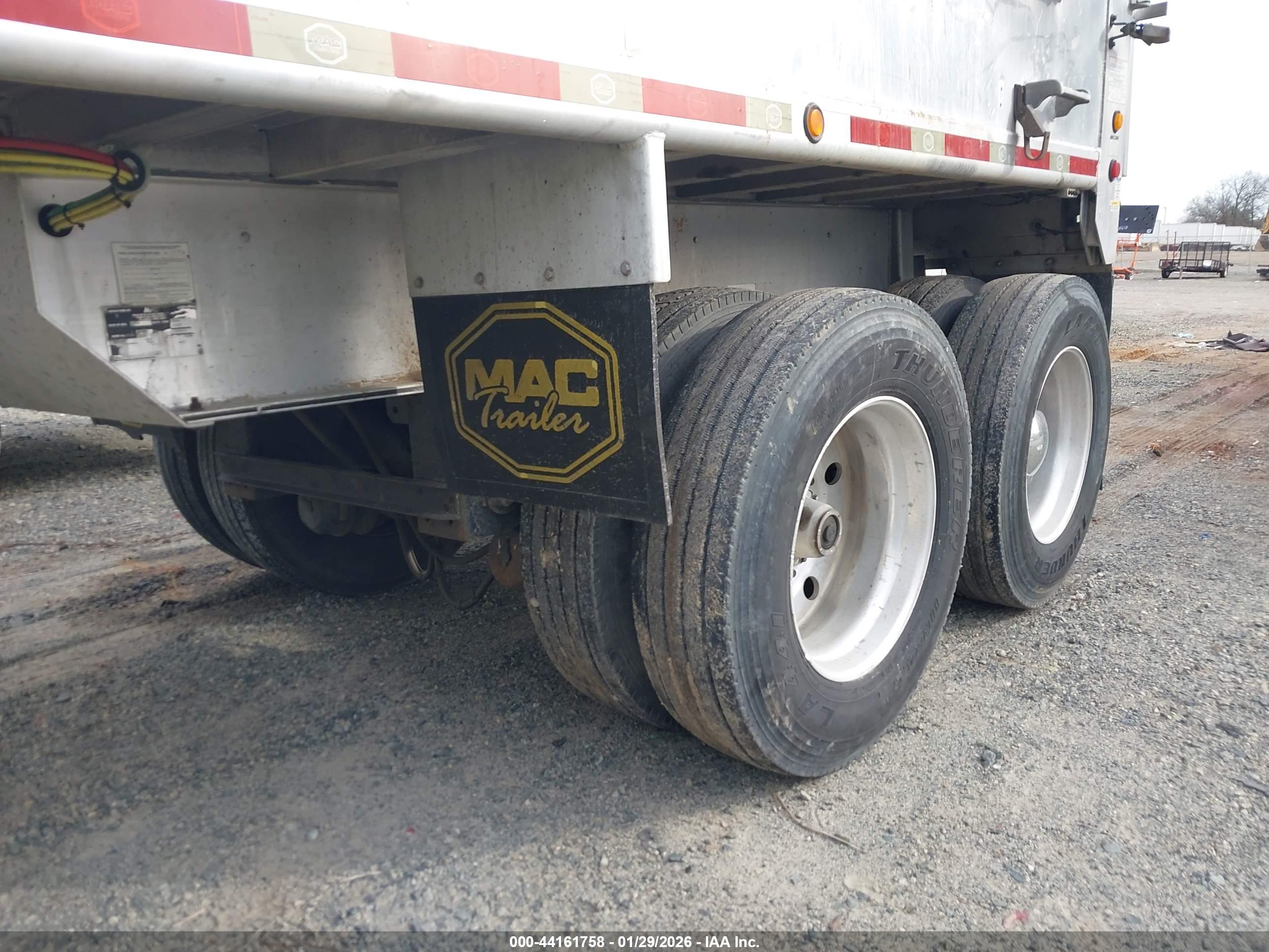 MAC TRAILER image 7