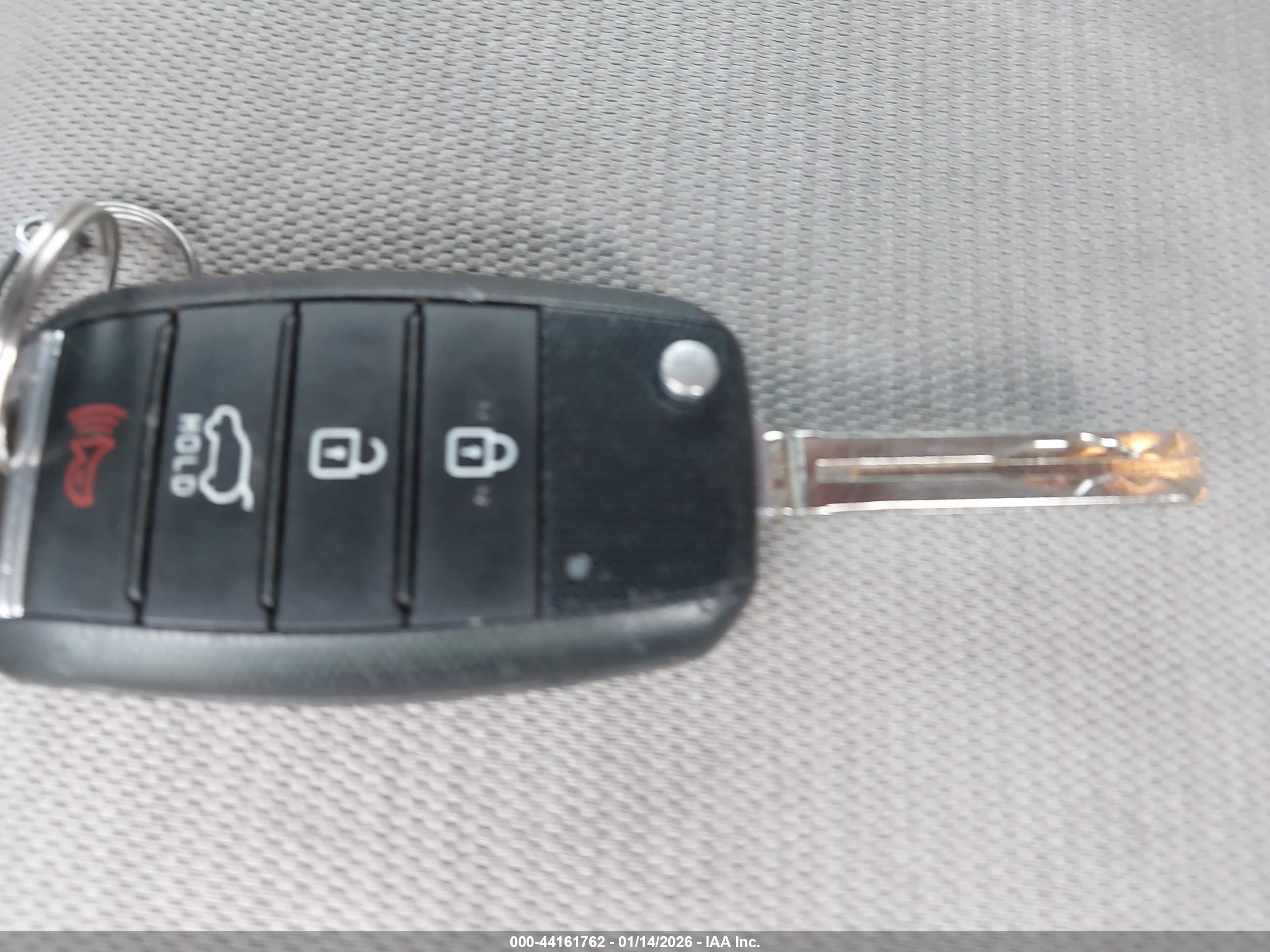 KIA SEDONA image 11