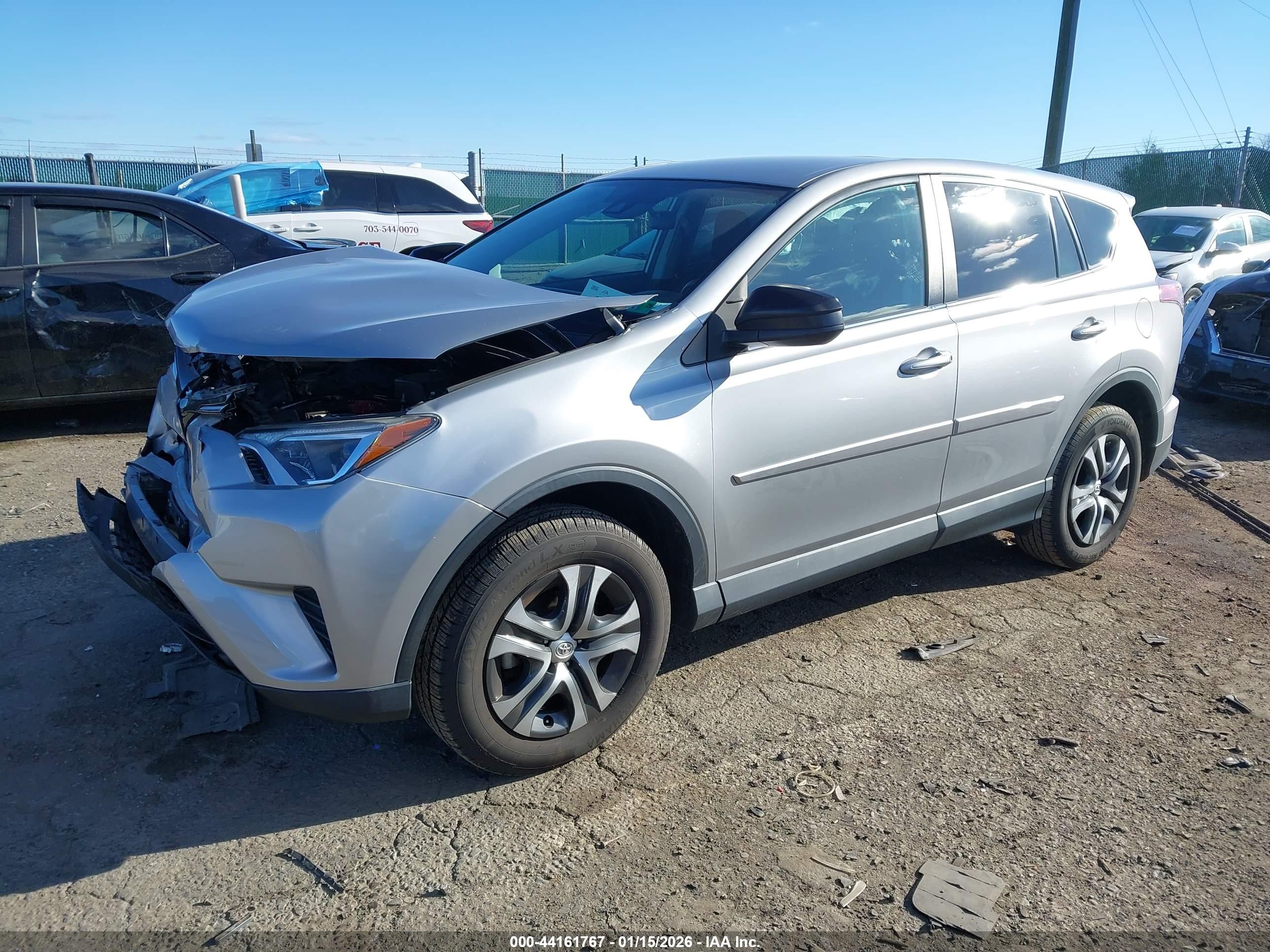 TOYOTA RAV4 image 2