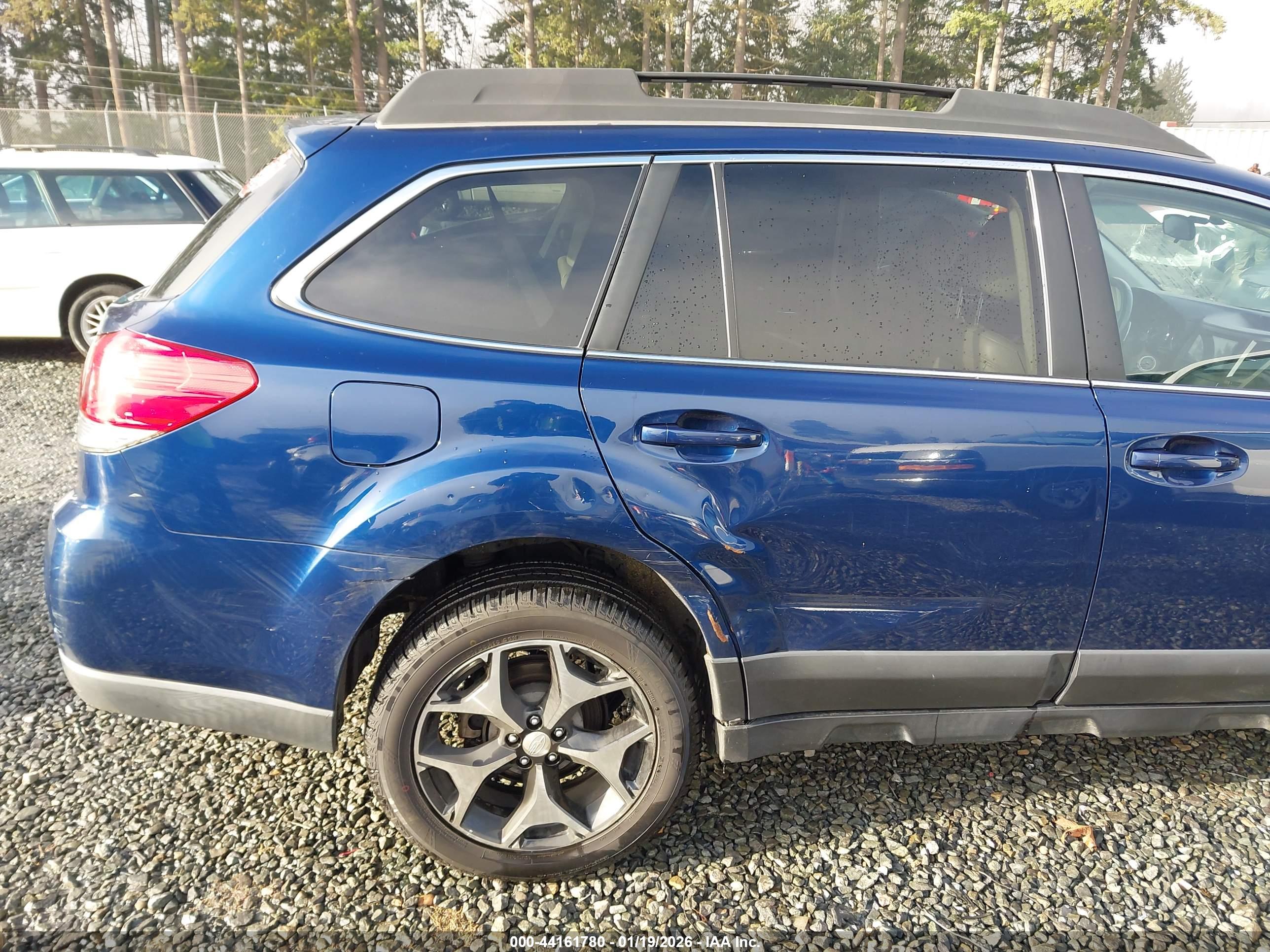 SUBARU OUTBACK image 6