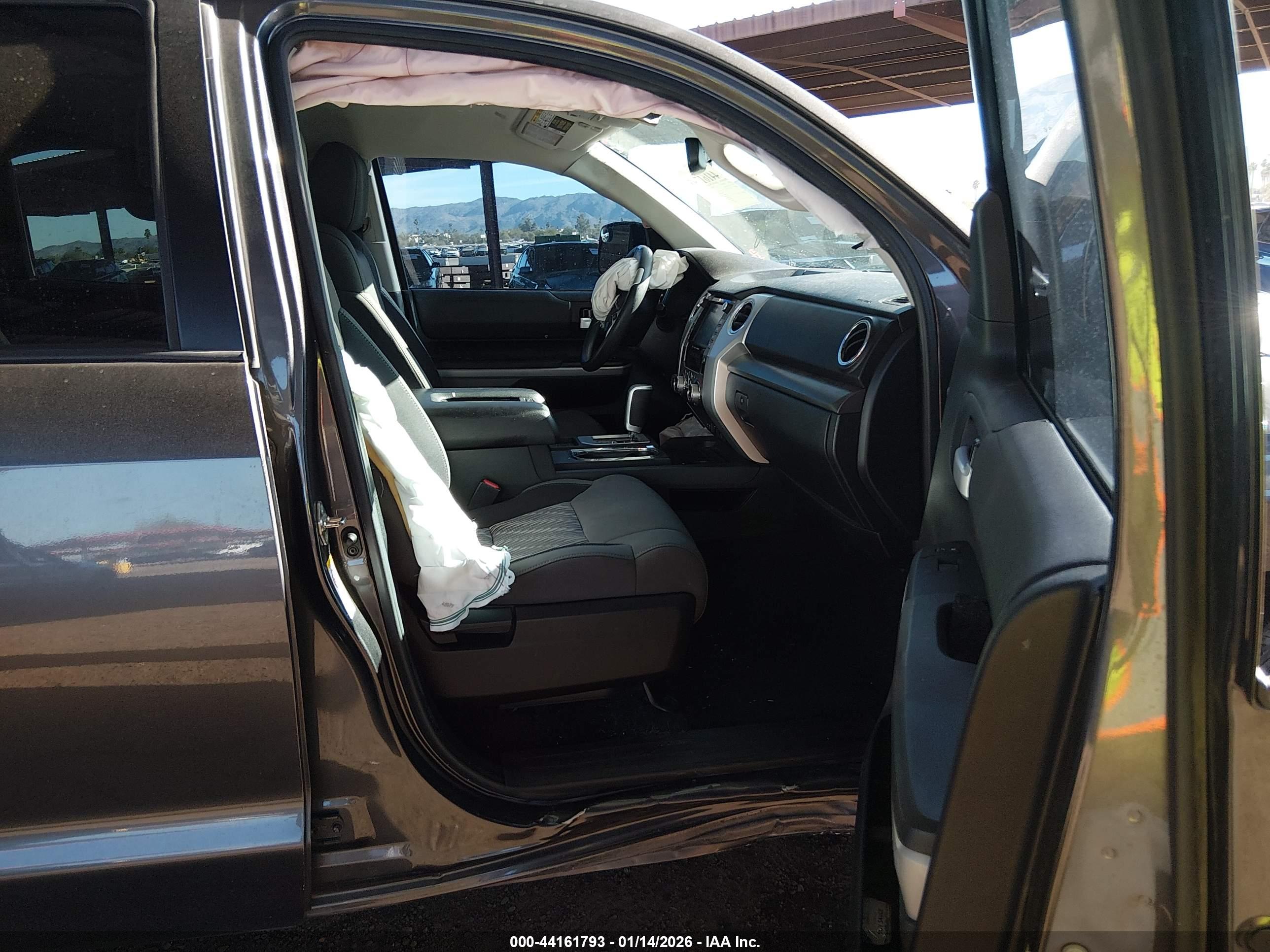 TOYOTA TUNDRA image 5