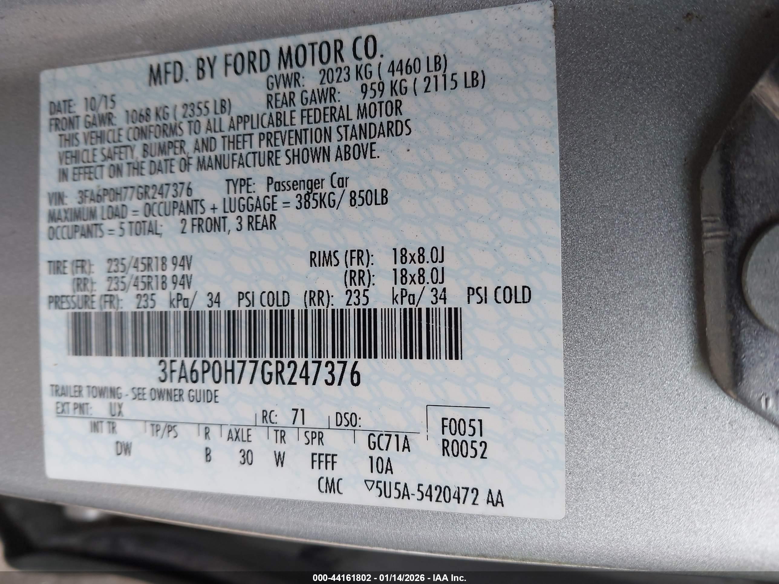 FORD FUSION image 9