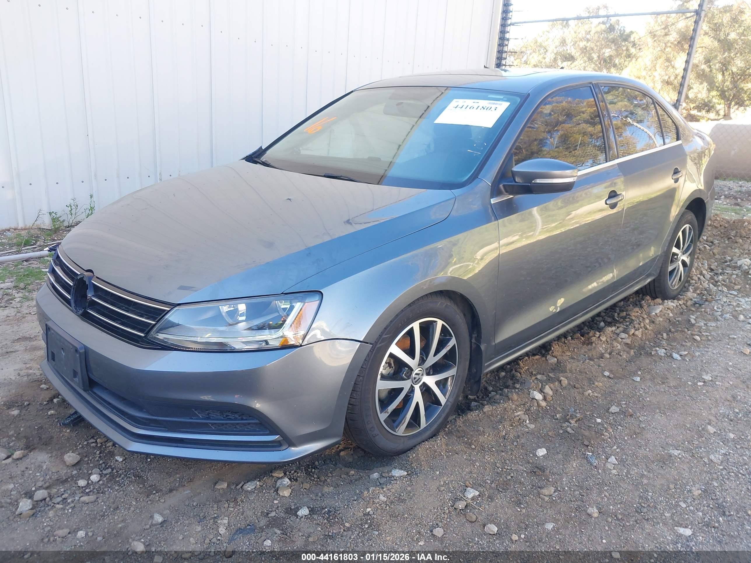 VOLKSWAGEN JETTA image 2