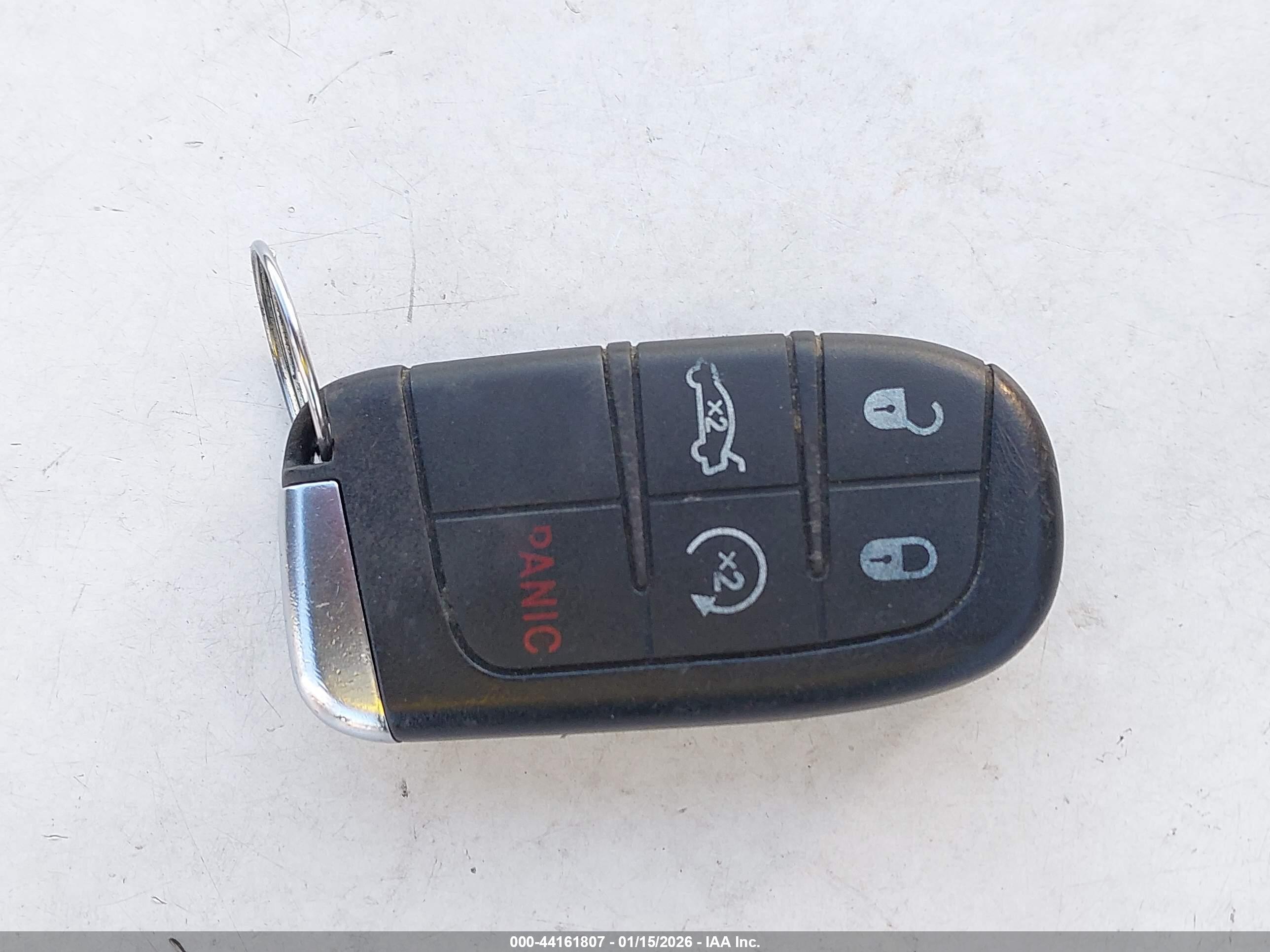 JEEP RENEGADE image 11