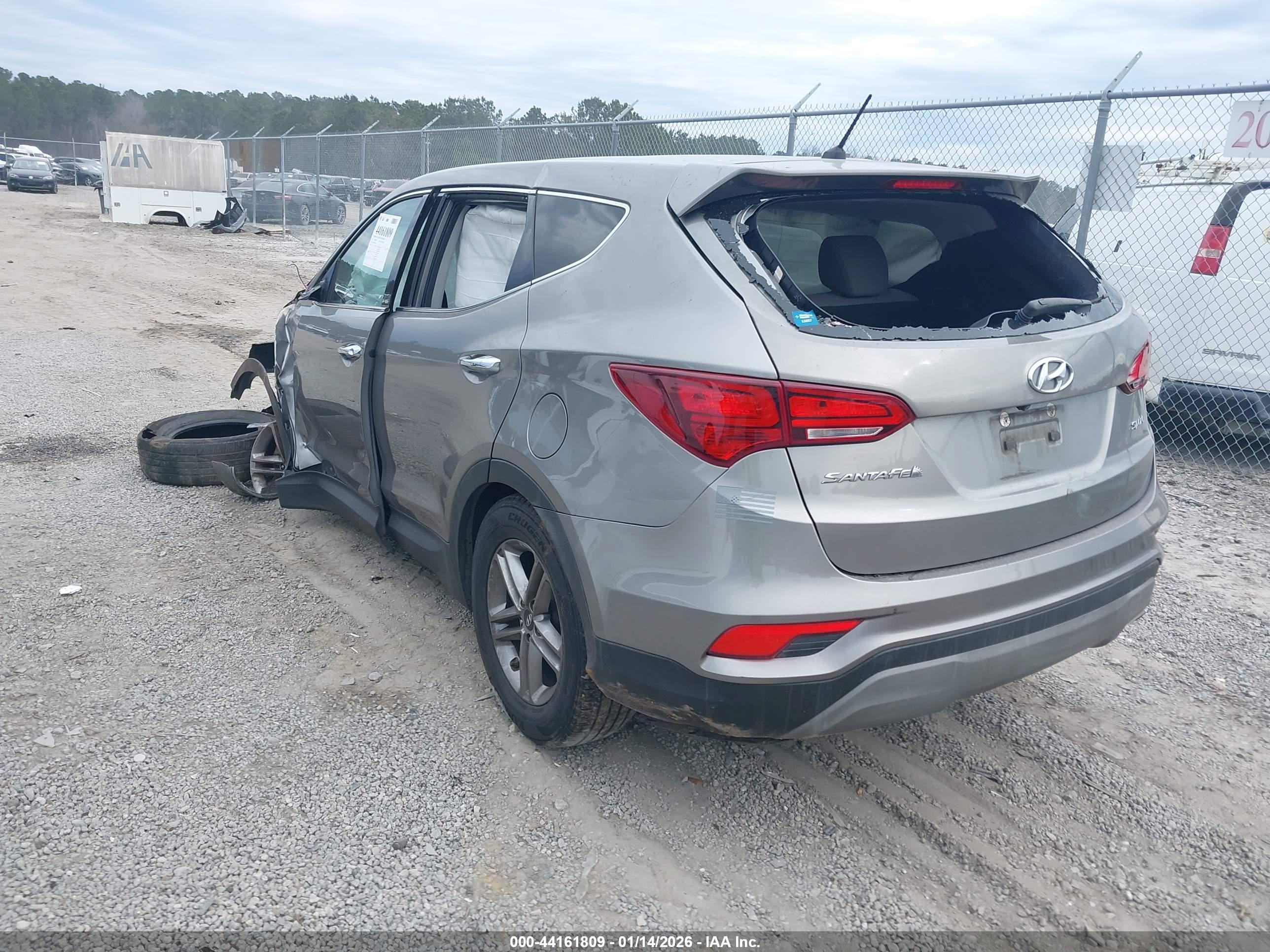 HYUNDAI SANTA image 3