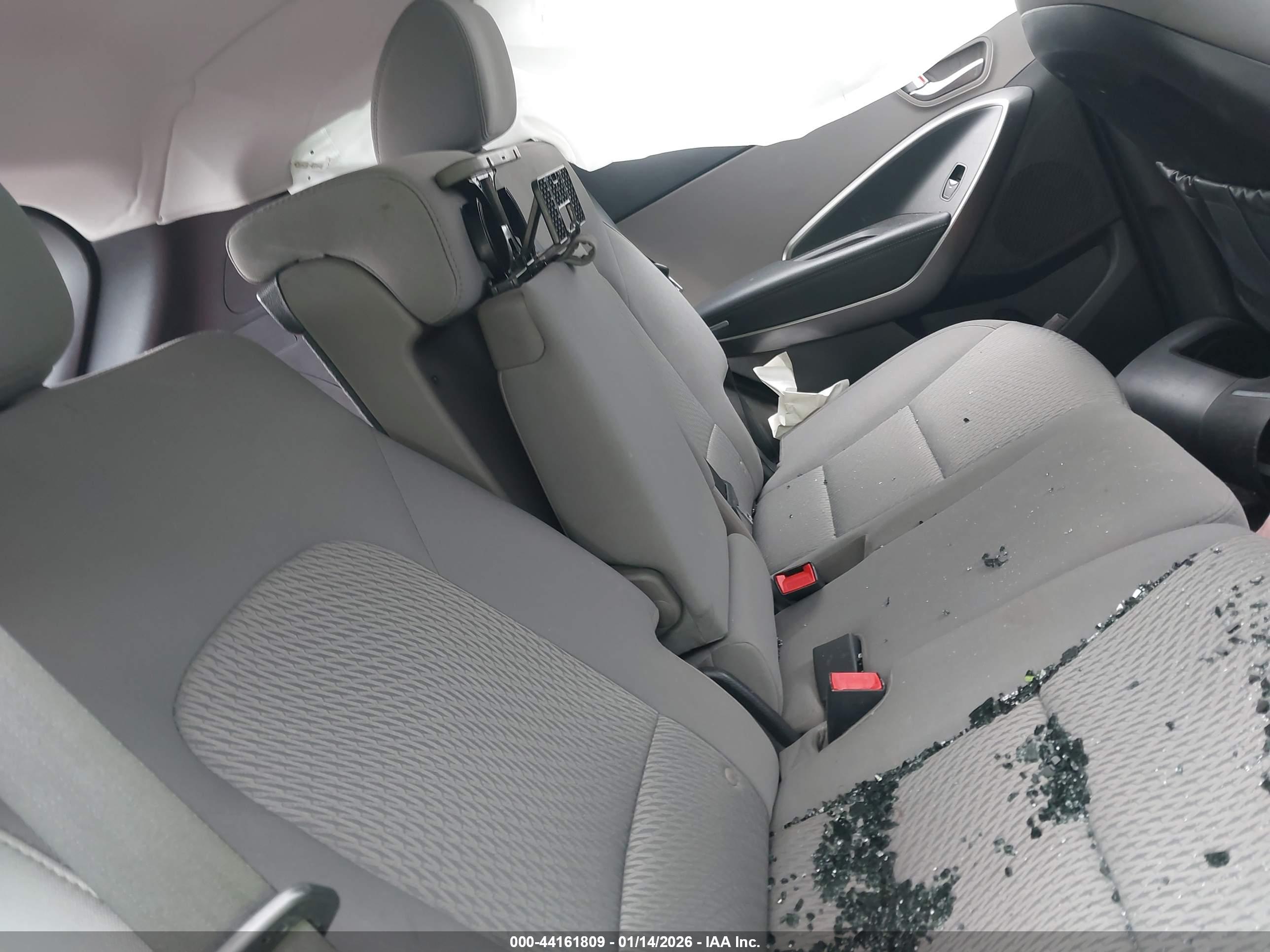 HYUNDAI SANTA image 8