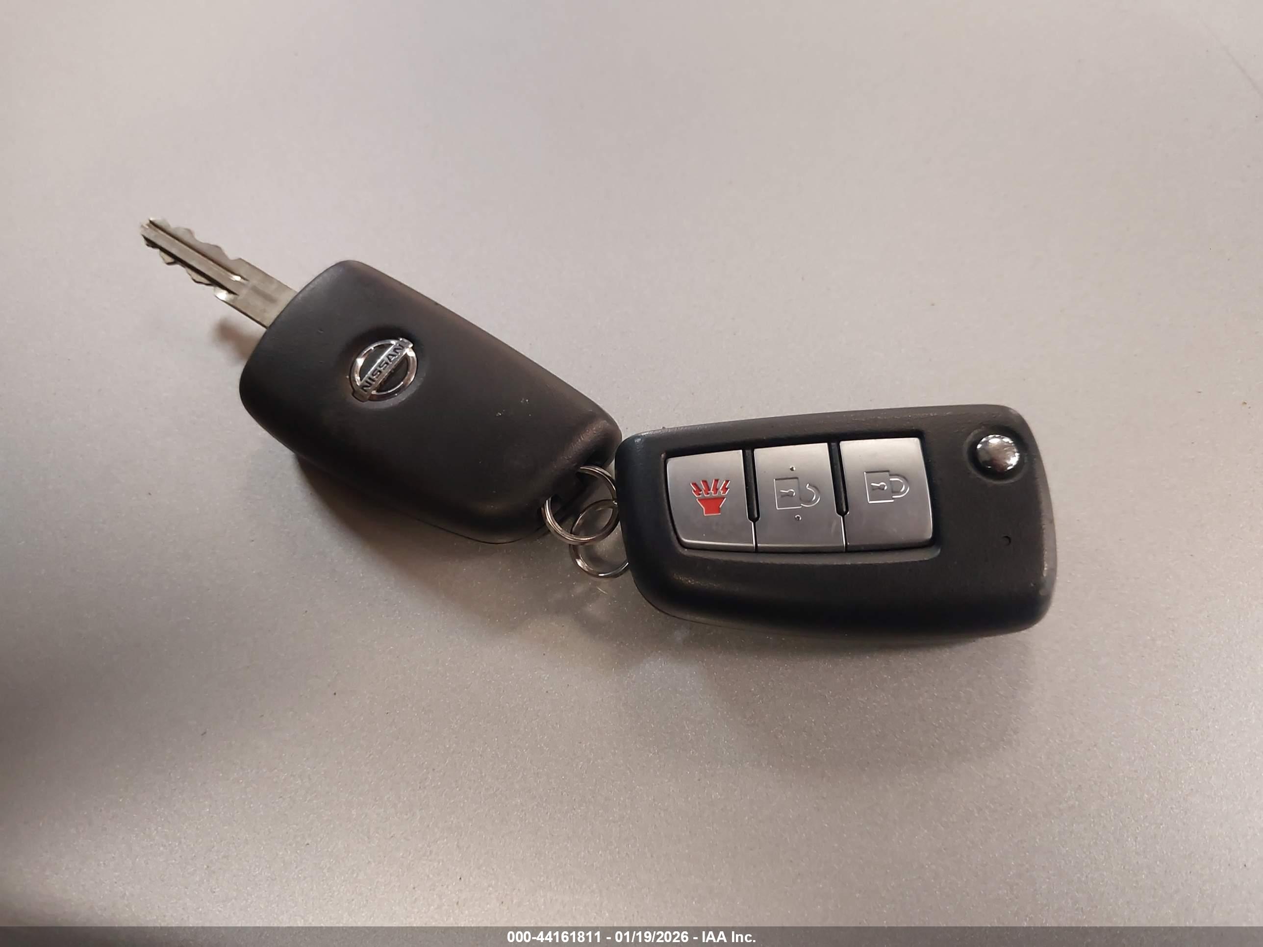 NISSAN ROGUE image 11