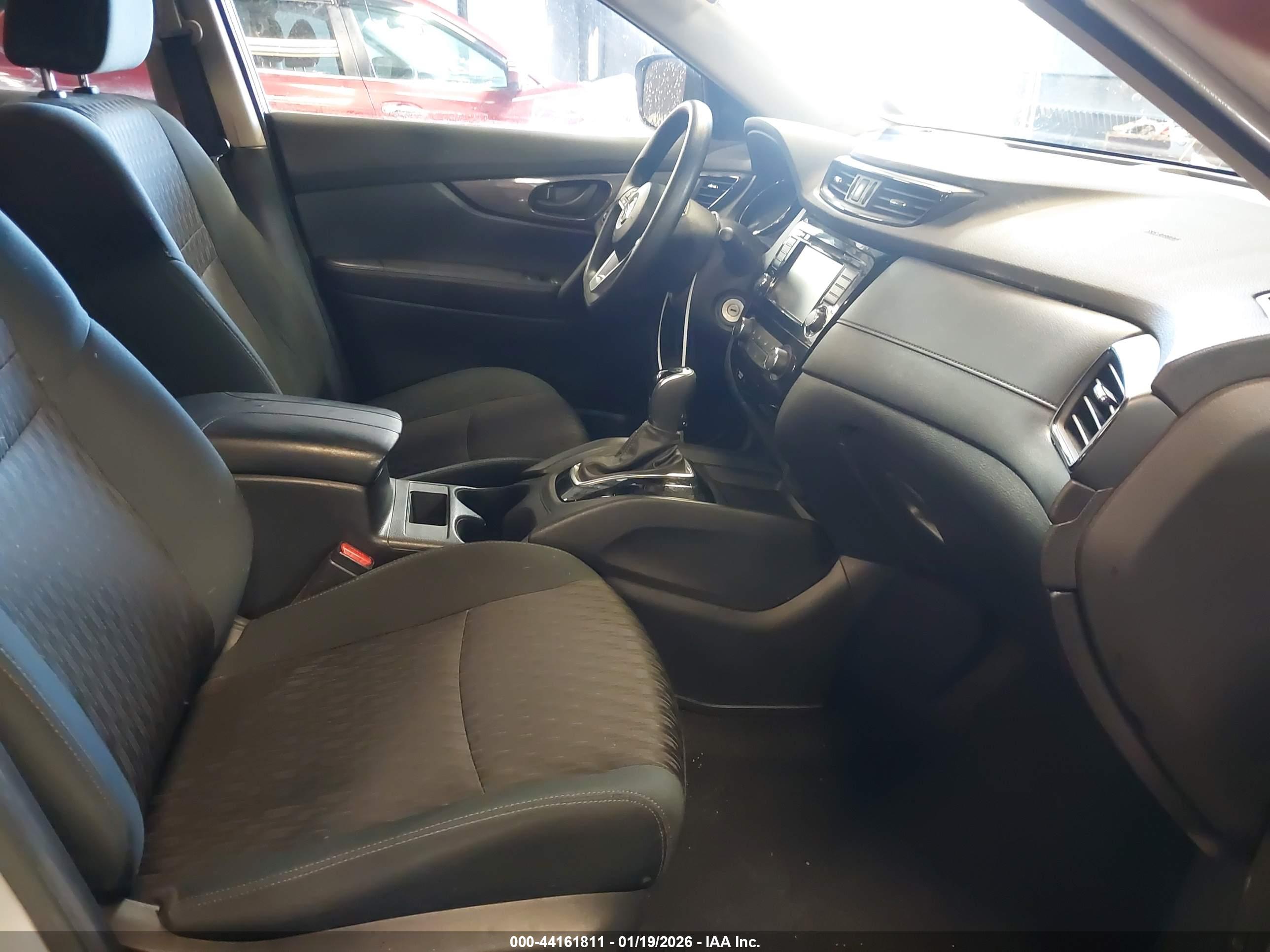 NISSAN ROGUE image 5