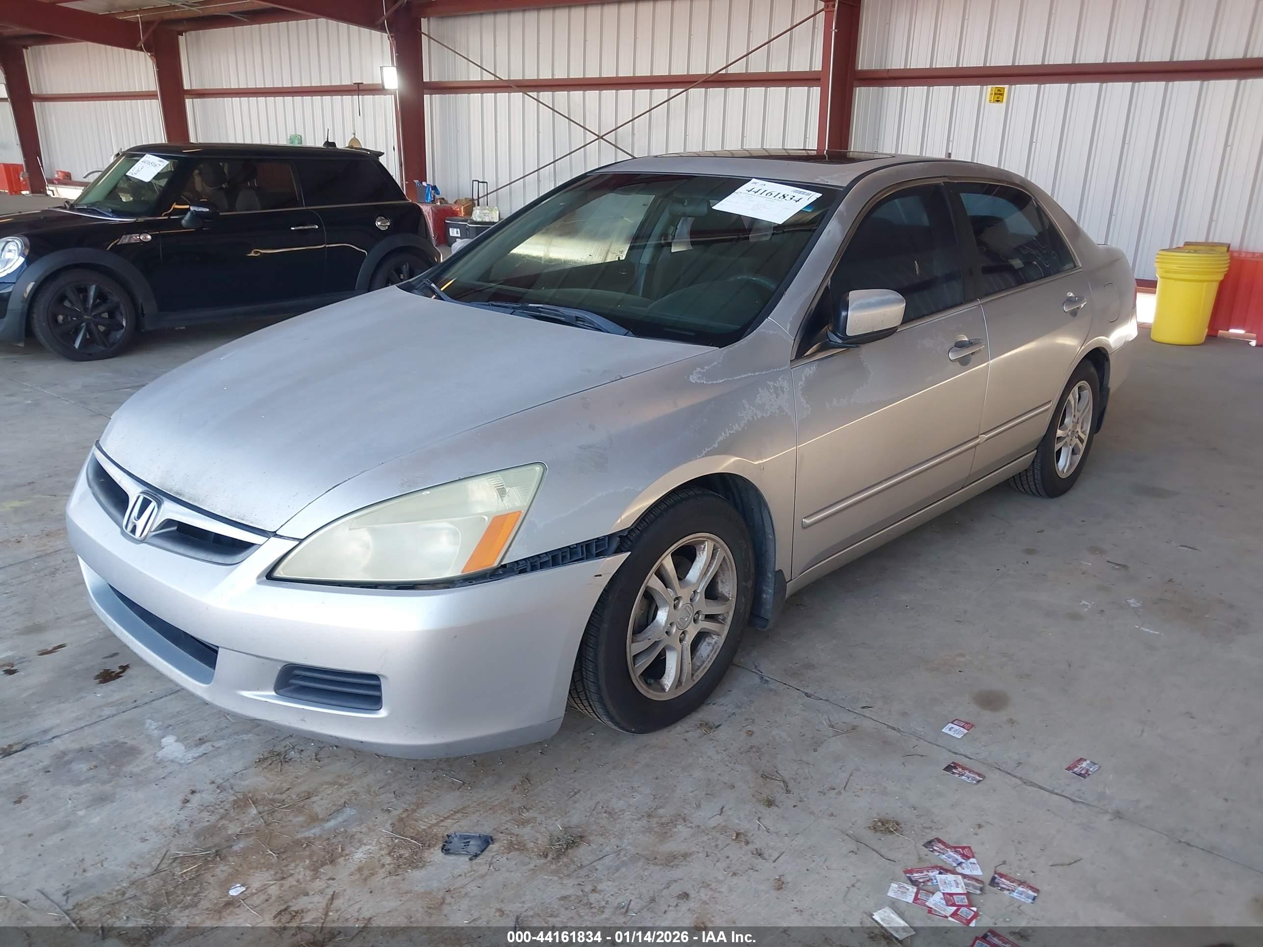 HONDA ACCORD image 2
