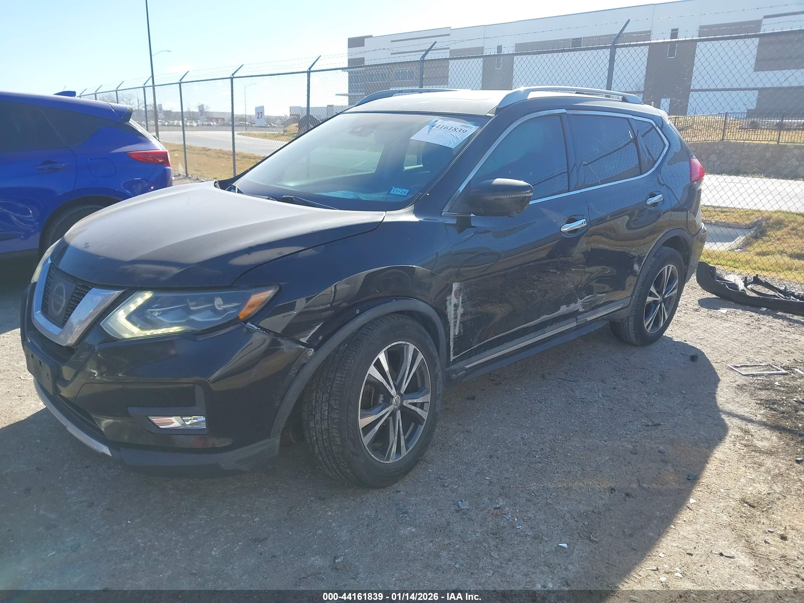 NISSAN ROGUE image 6