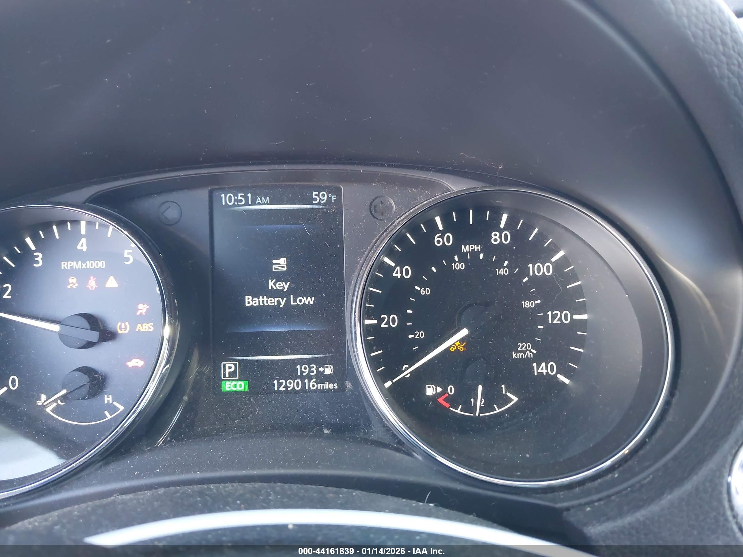 NISSAN ROGUE image 7