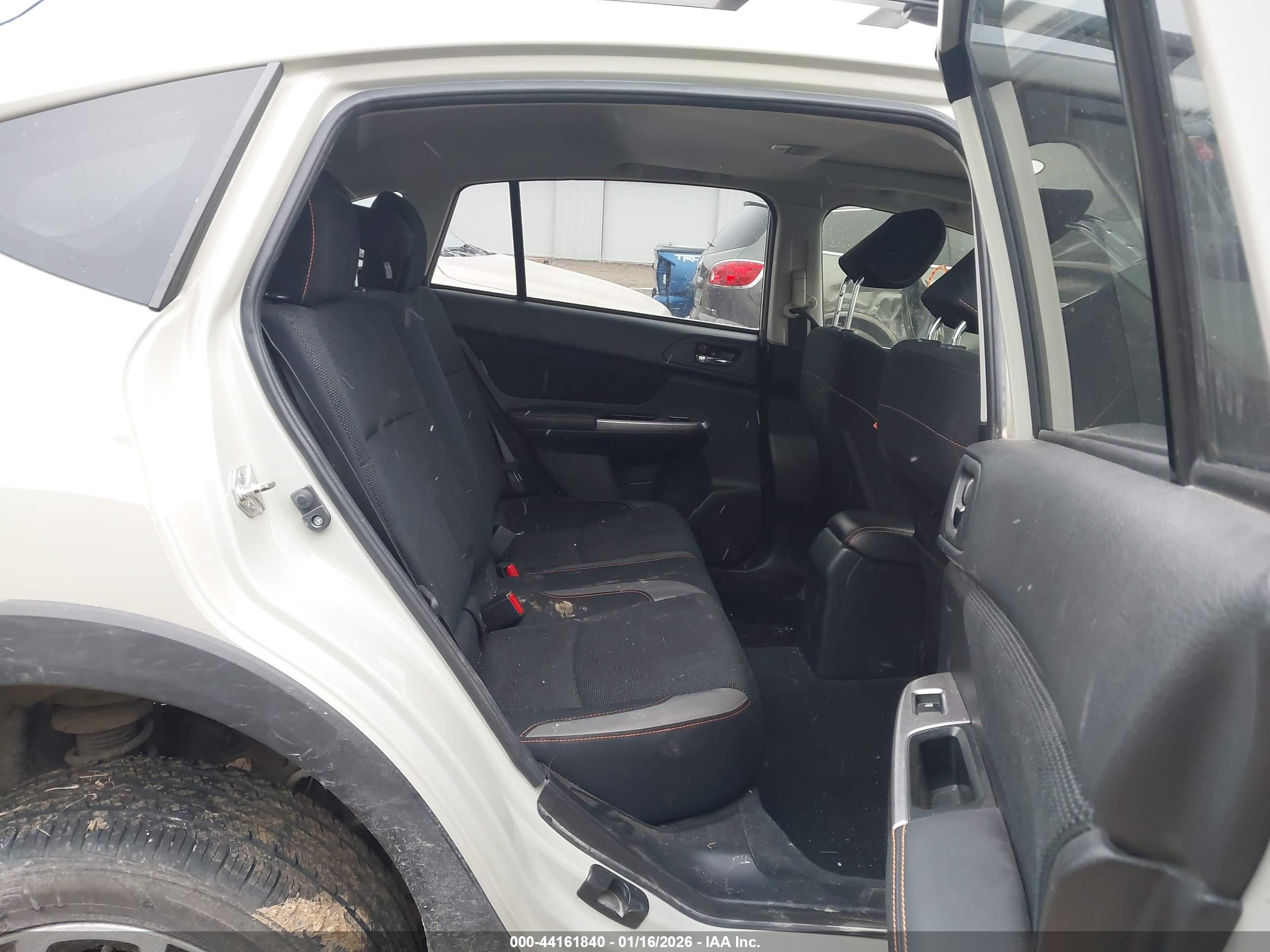 SUBARU CROSSTREK image 8